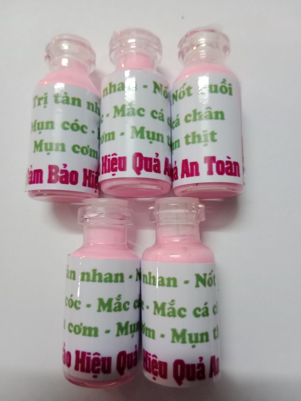 Chấm tàn nhang. nốt ruồi. mụn cóc. mụn thịt. mụn cơm. ké. mắc cá chân