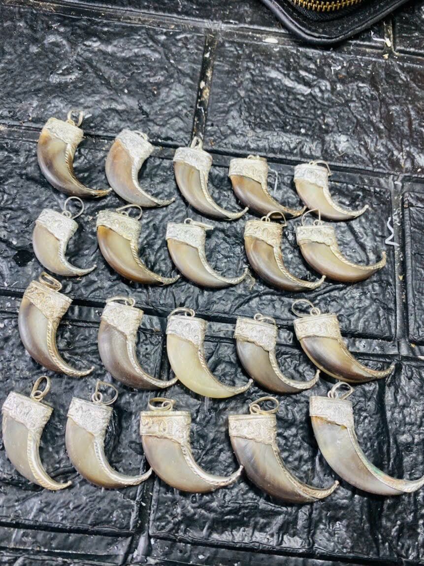 Mặt dây đeo mong gau chuẩn 100%