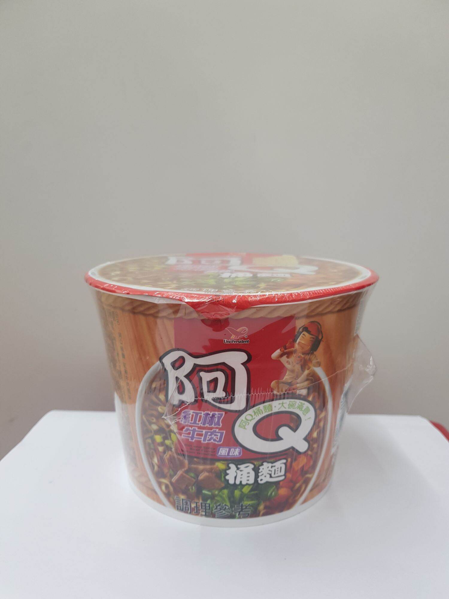 Tô mì aq vị bò 阿q紅椒牛肉桶麵
