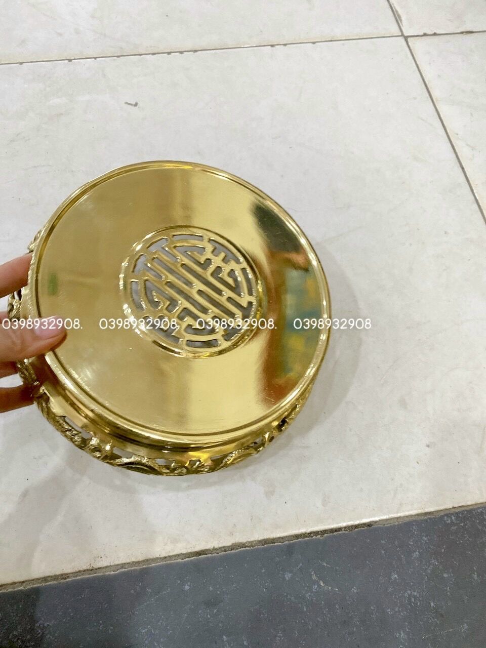 Chân đế ngang 22 cm x 19 x cao 8 cm x 1.3 kg chất liệu bằng đồng nguyên chất