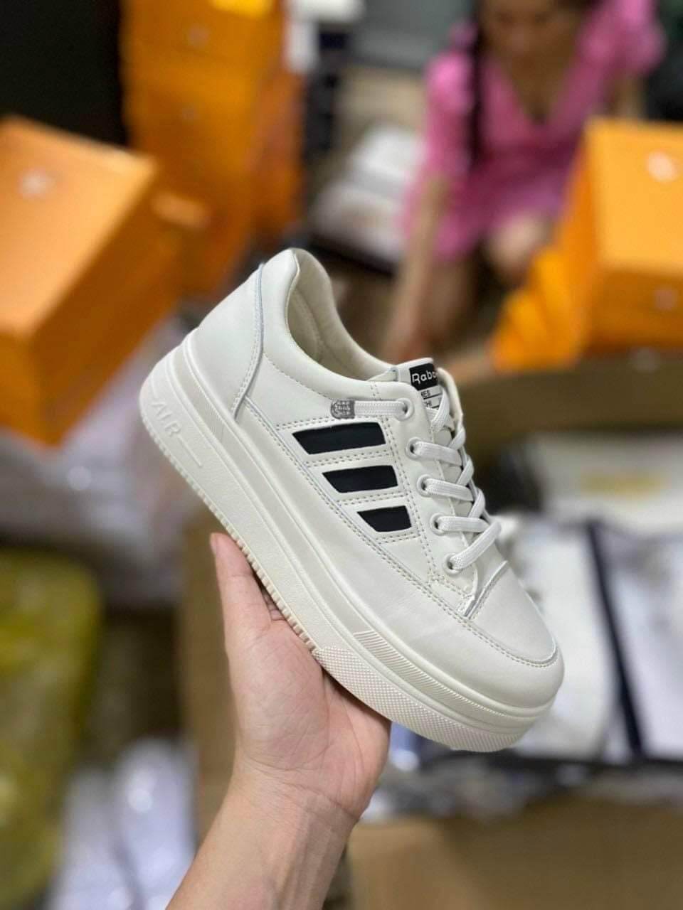 giầy thể thao sneaker không buộc dây, đế cao