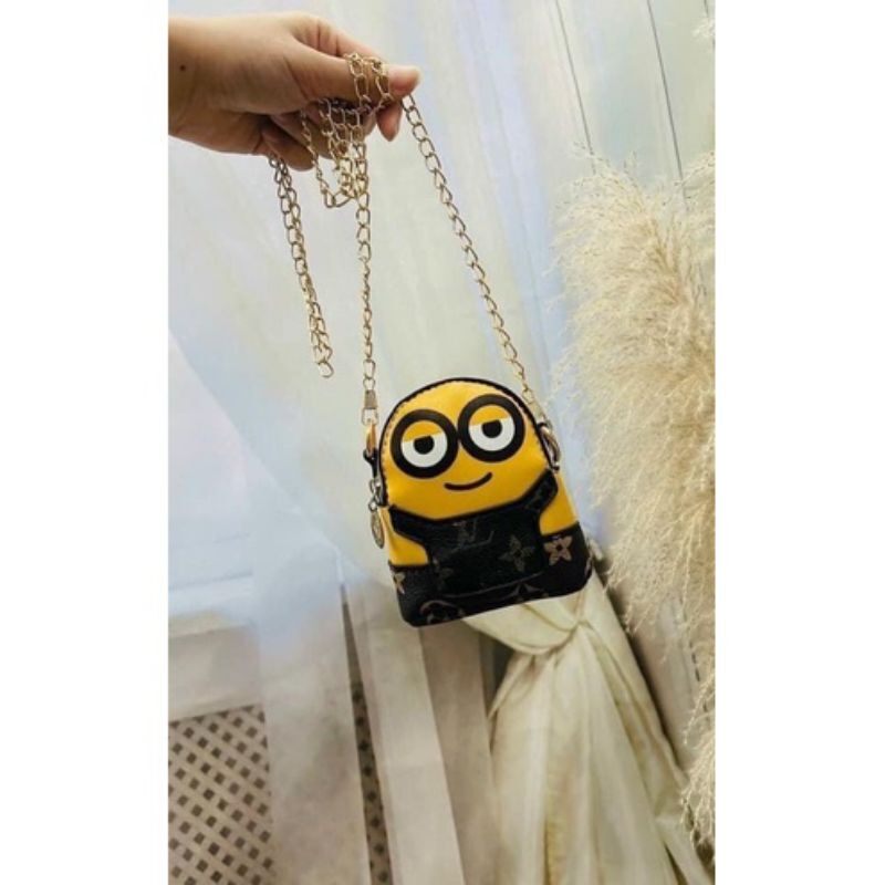 Túi Đeo Chéo Nữ Hình Minion Dễ Thương