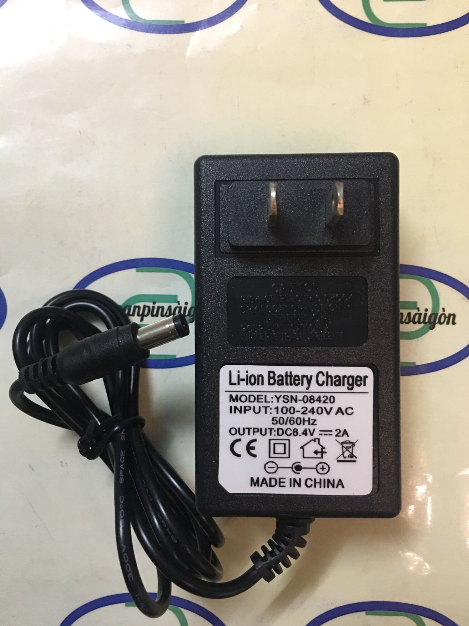 Sạc pin lion 8.4v 2A, loại YSN- ok