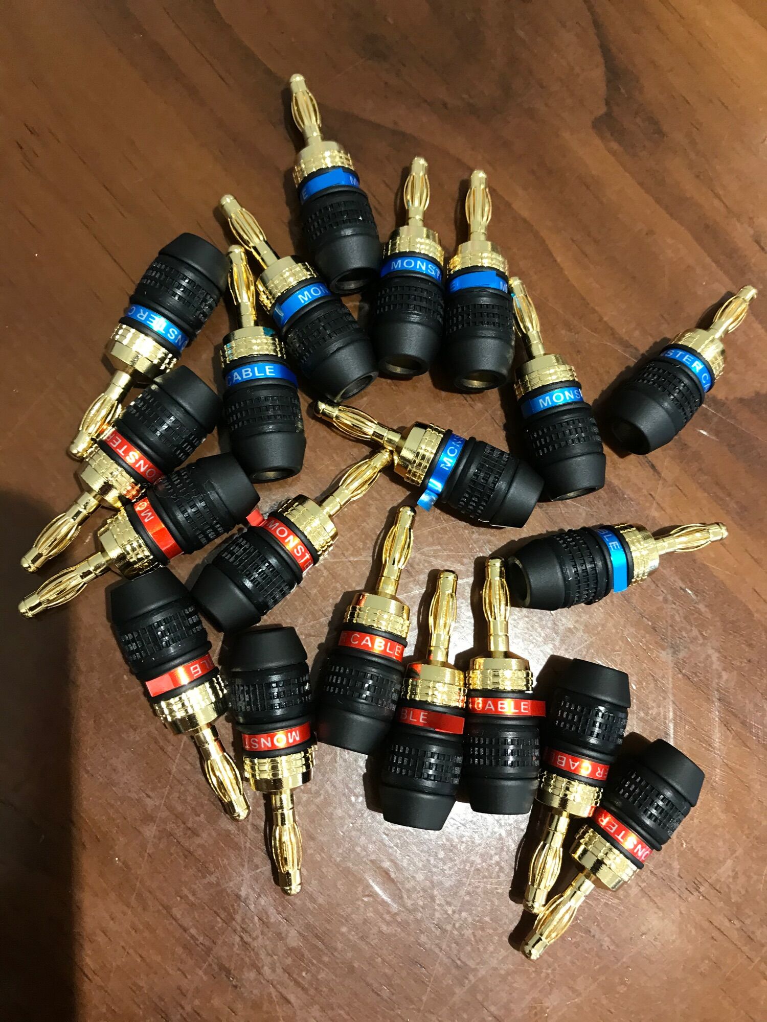 Rắc bắp chuối Monster, giá 1 cái