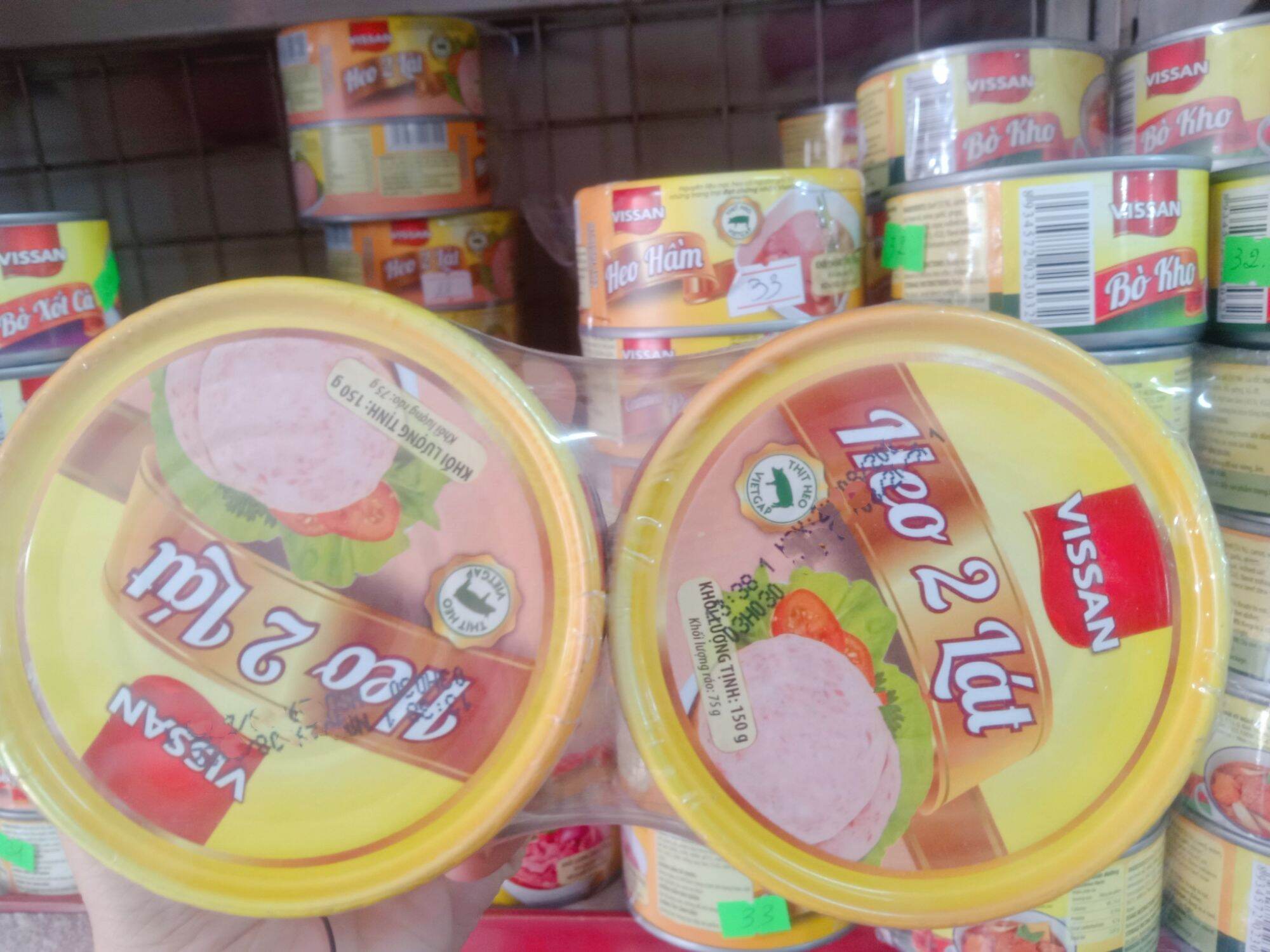 Heo 2 lát lon in vissan hộp 150g date 2027