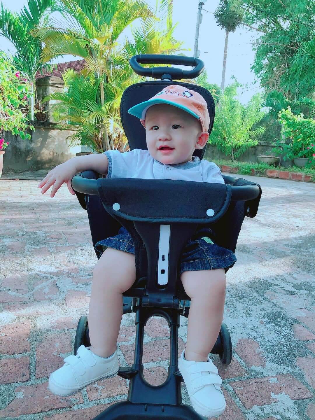 Xe đẩy gấp gọn