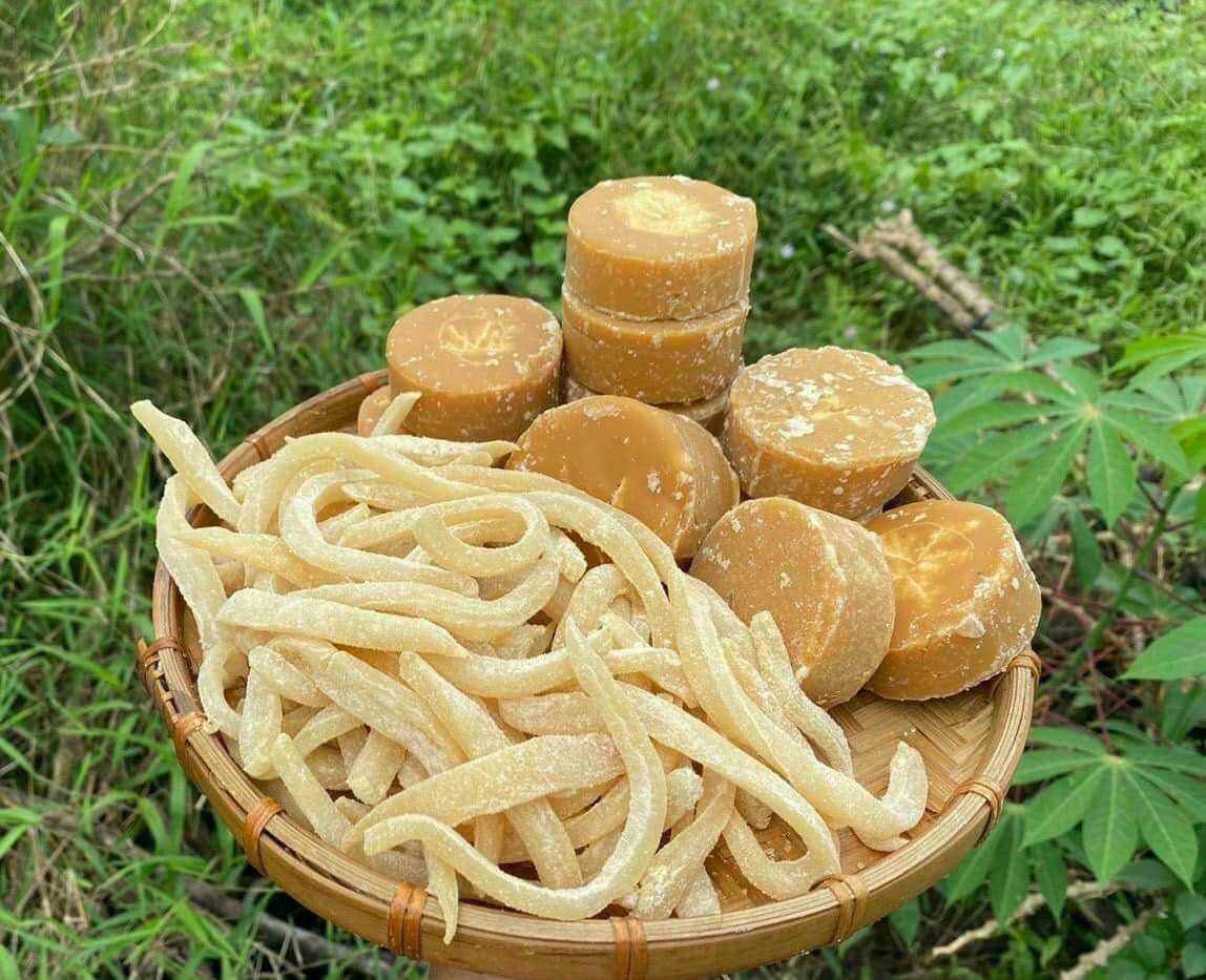 Mứt dừa non đường thốt nốt 100k/500gr.