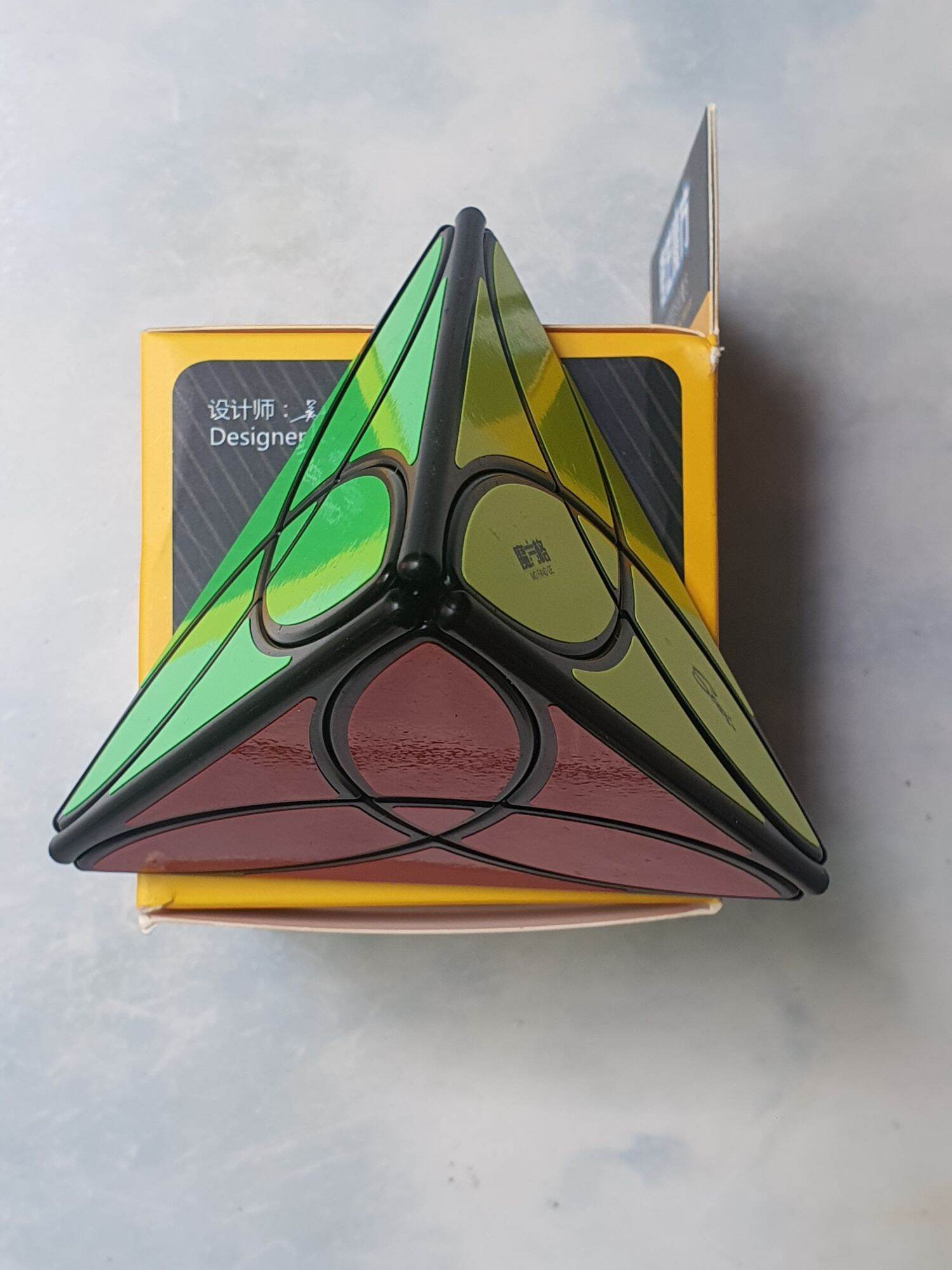 Rubik Qiyi Pyraminx Clover