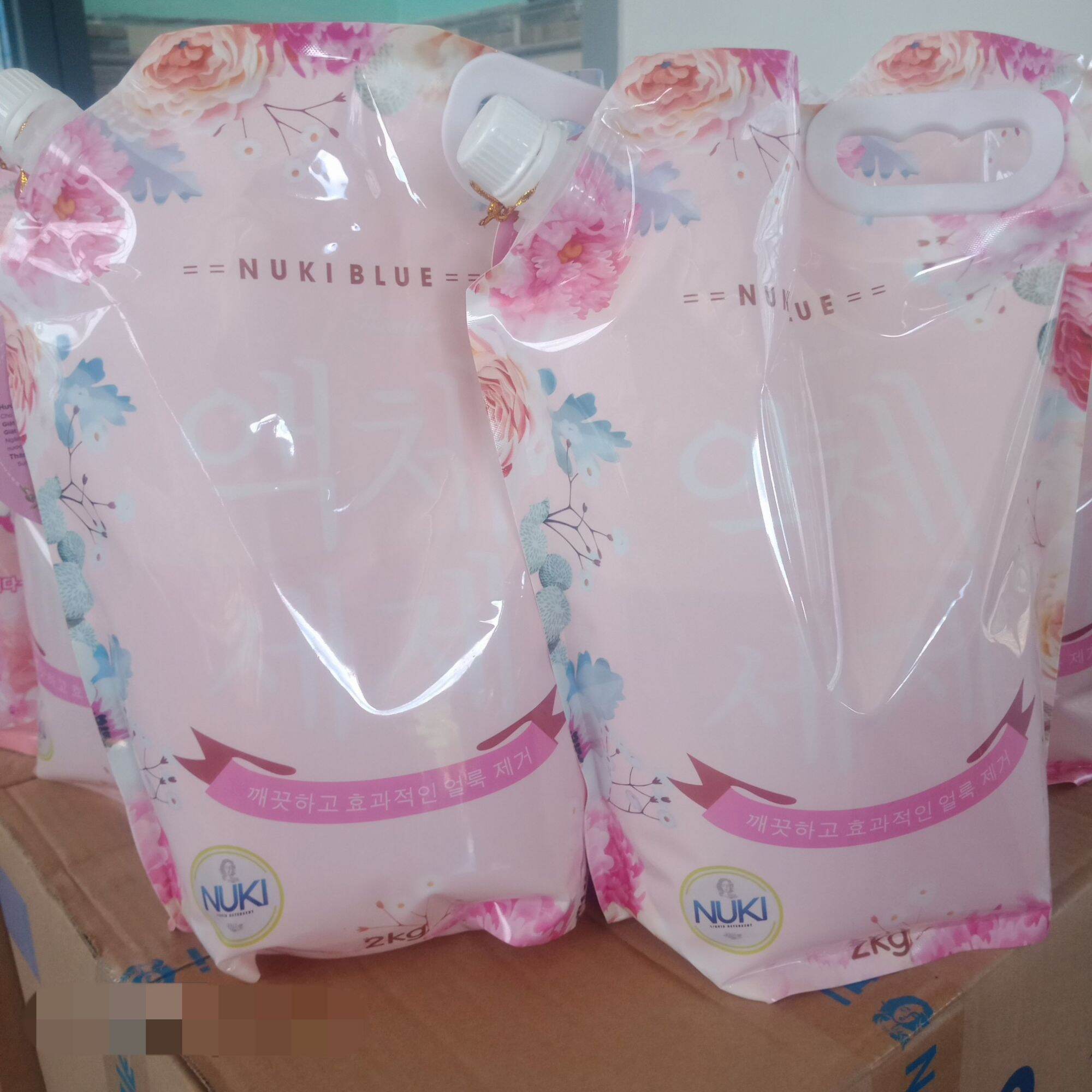 Nước Giặt xả Quần Áo Hàn Quốc NUKI BLUE