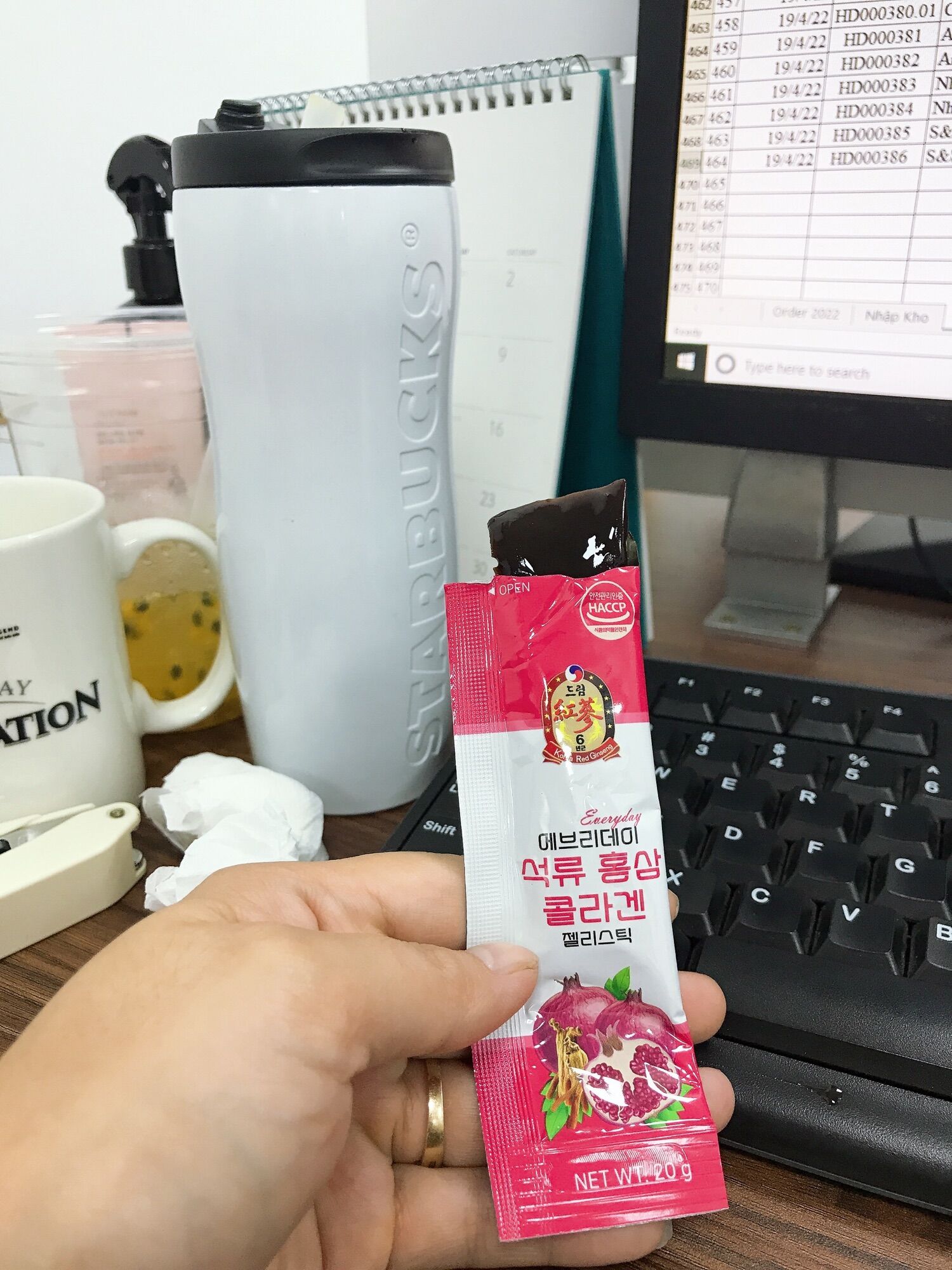 Thạch lựu hồng sâm Collagen Hàn Quốc
