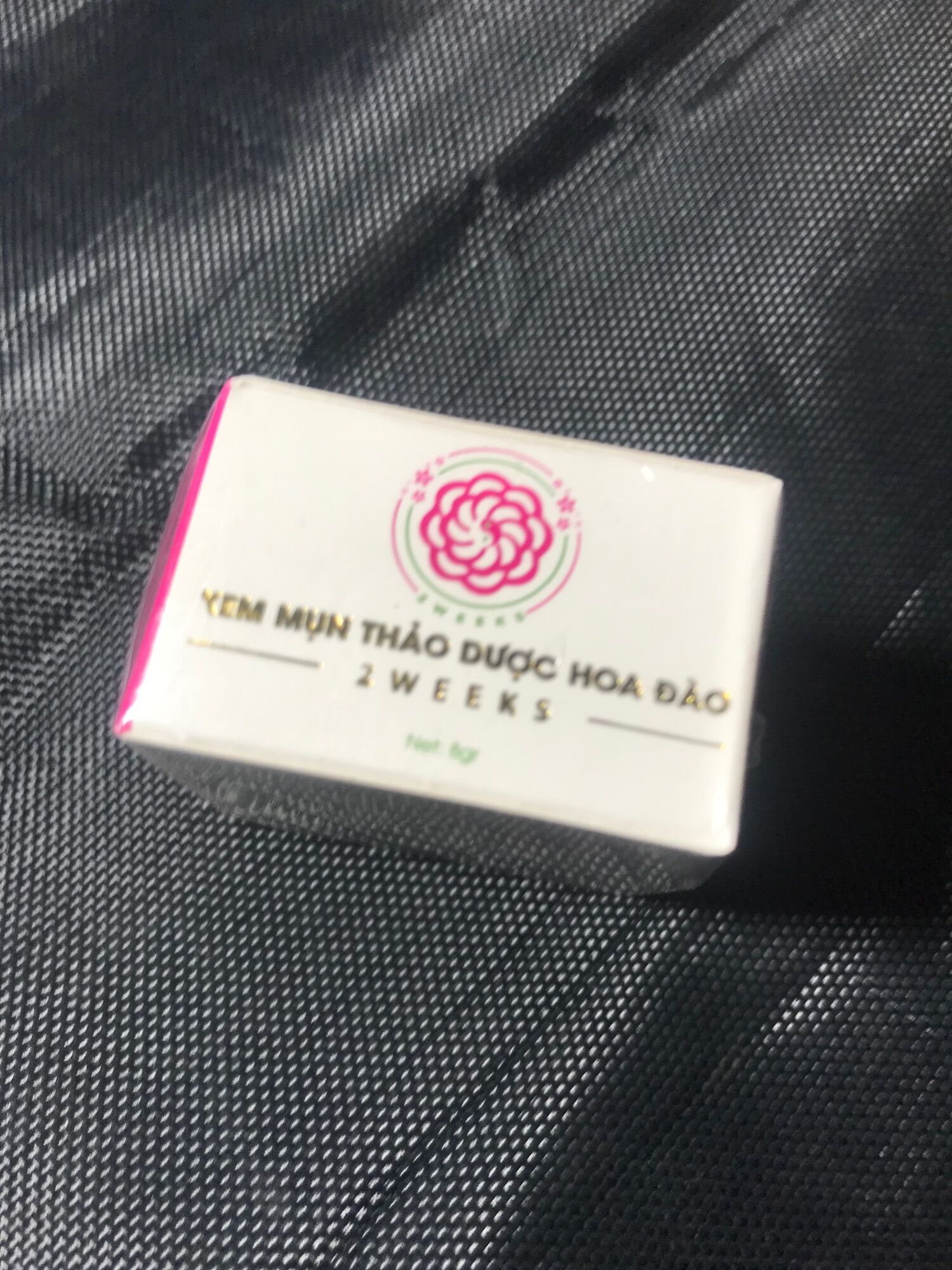 Kem Mụn Hoa Đào -2 Weeks