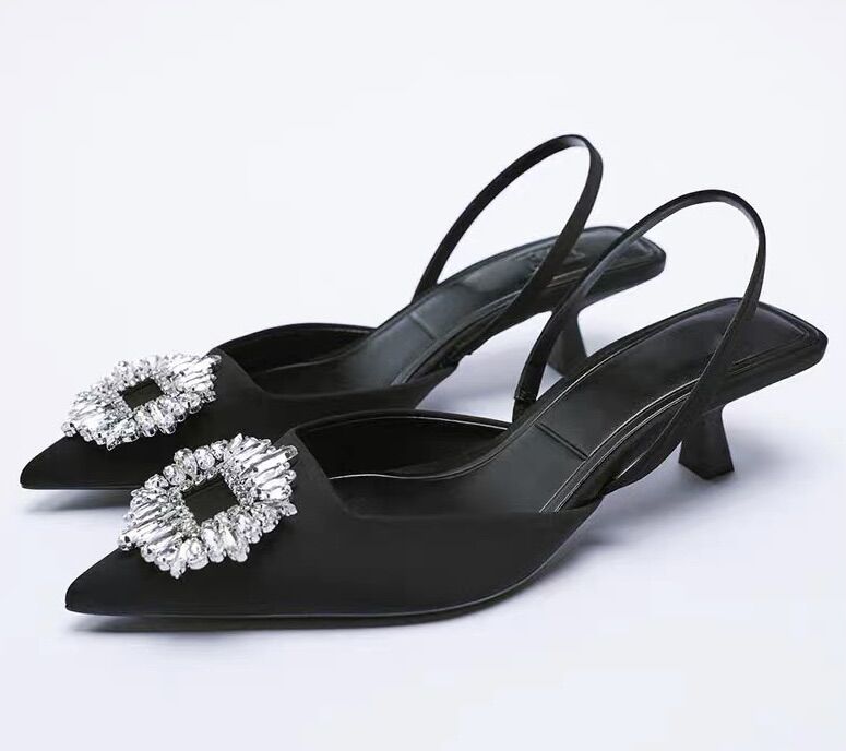 Giày zara xuất xịn đá sáng sang size 35 36