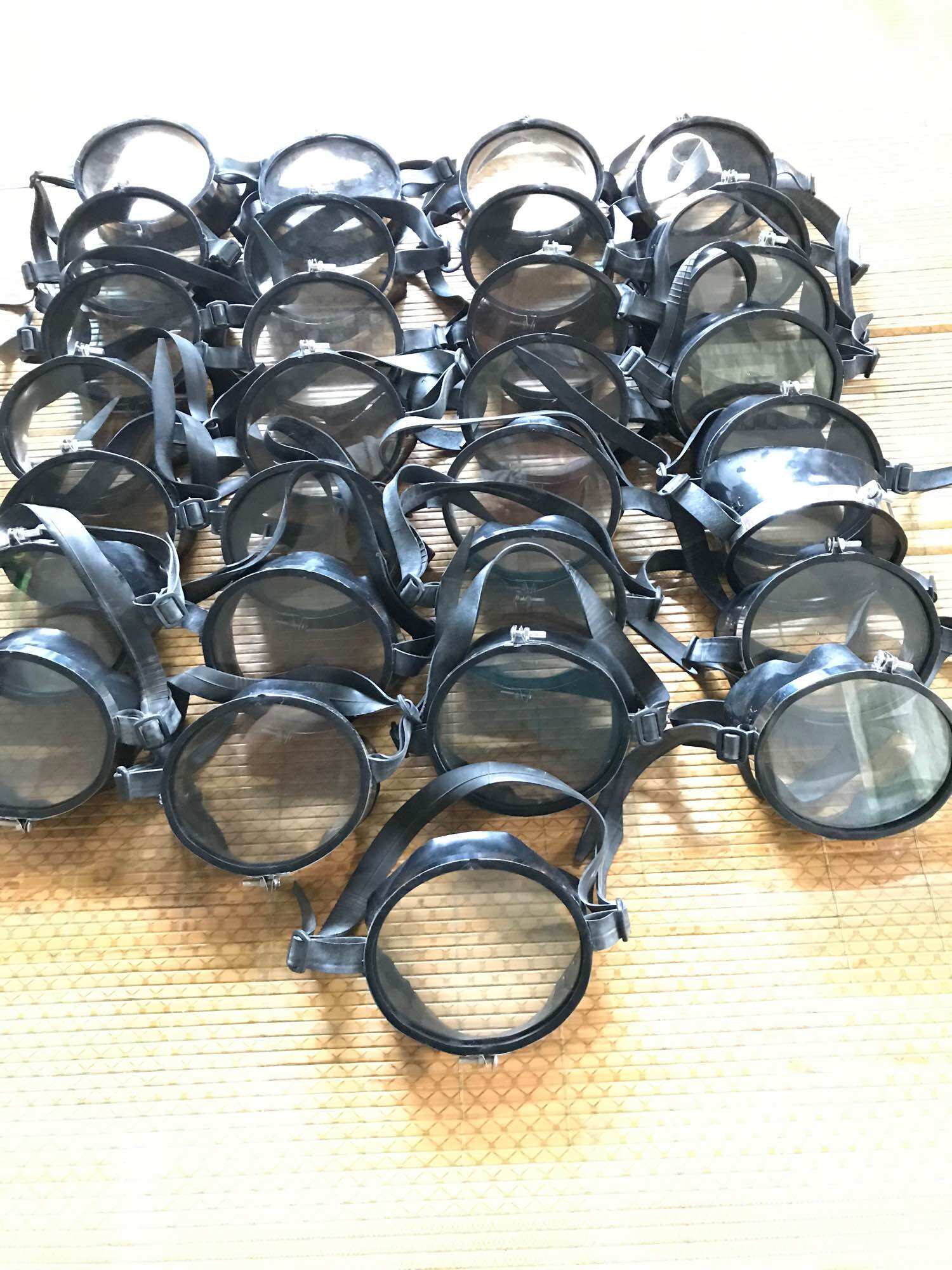Kính lặn bắn cá(cao su đúc)