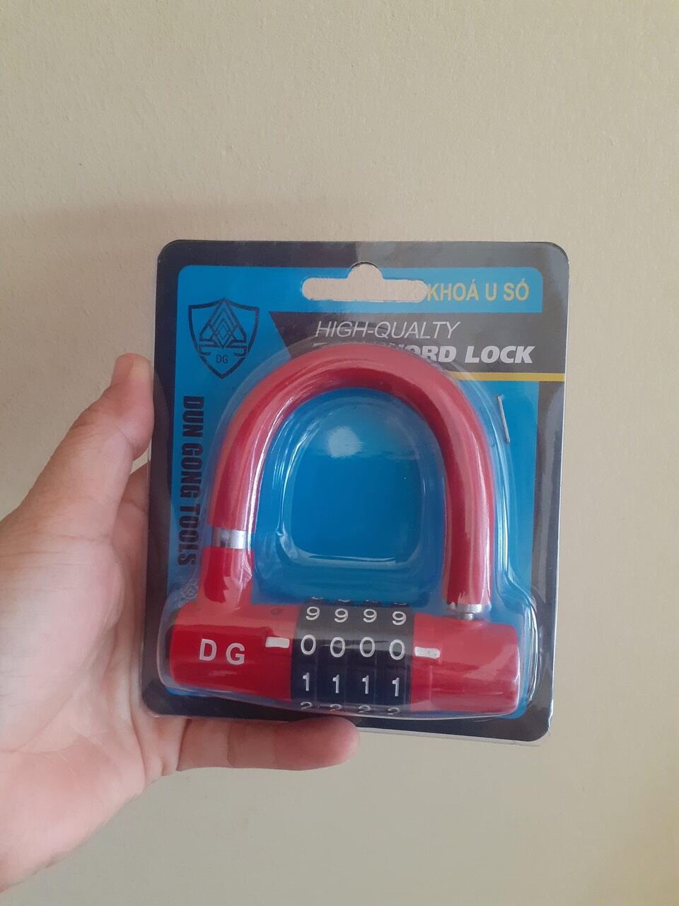 1 cái ổ khóa số thay đổi mã số màu ngẫu nhiên