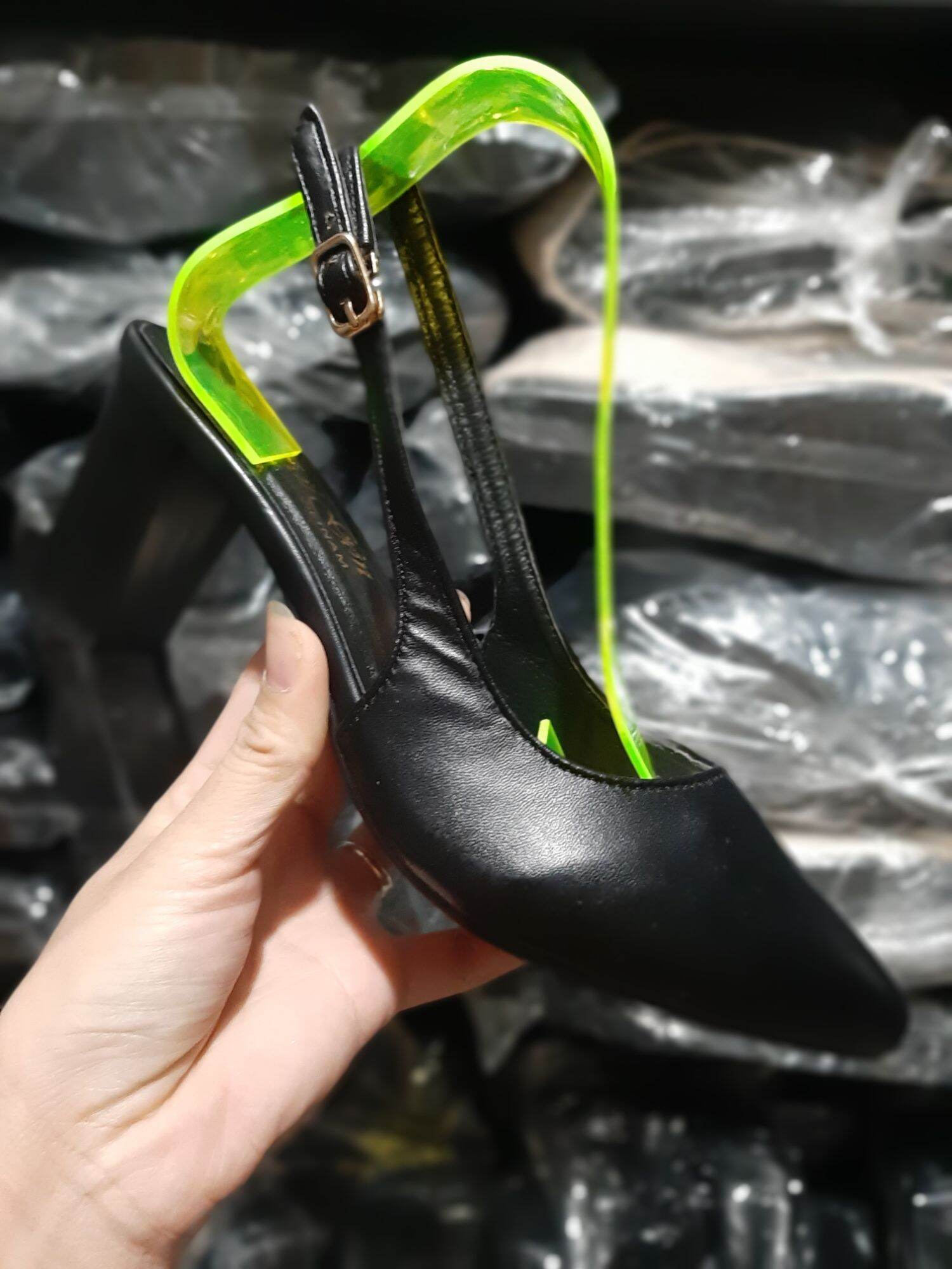 Giày sandal hở gót chất đẹp