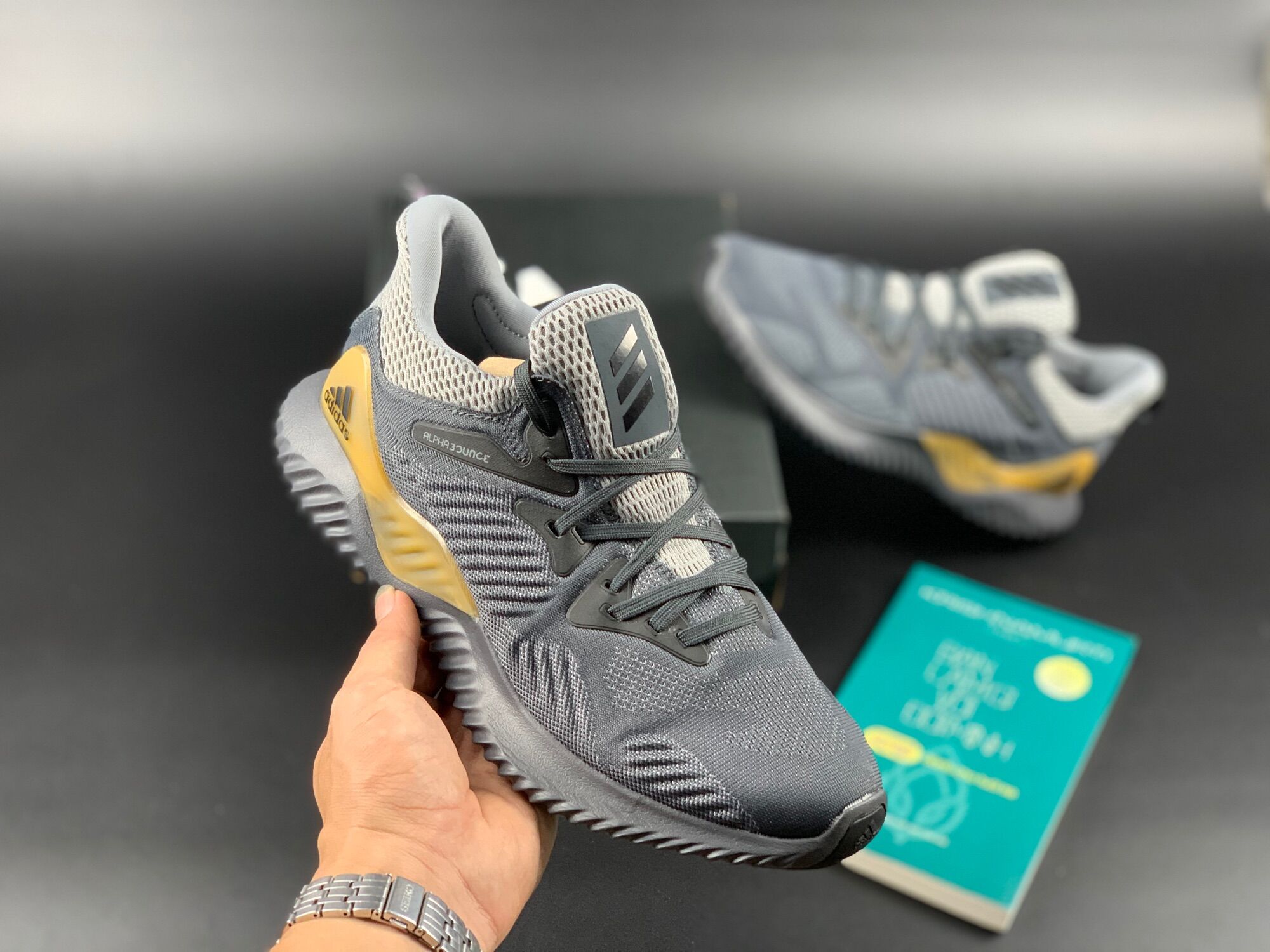 Giày thể thao/ Sneaker Alphabounce đen vàng (Full box)