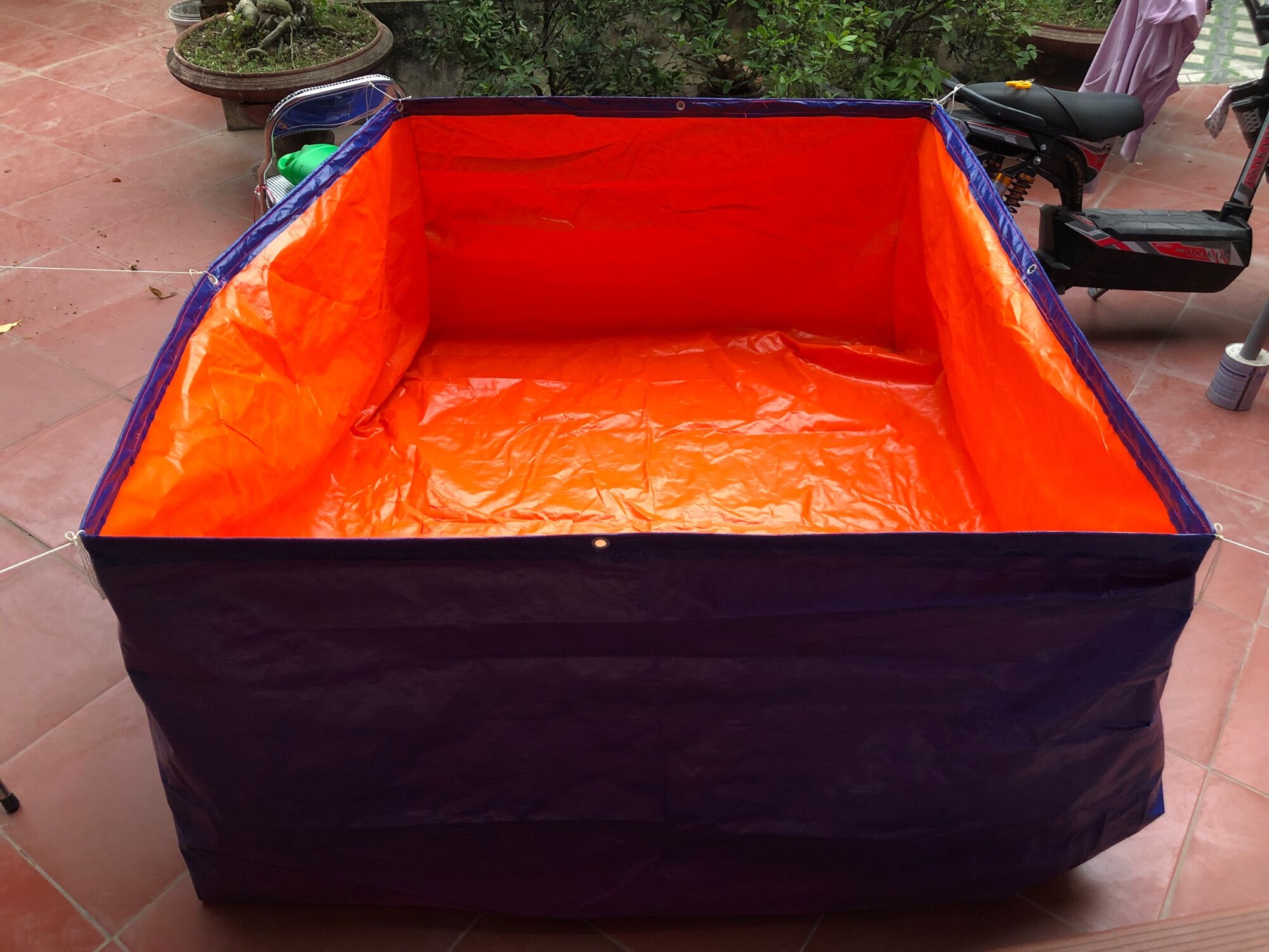 Bể Bạt Dùng để làm bể bơi Cho Trẻ Em hoặc dùng để ươm cá, ốc, lươn nhiều kích thước 2x1x1