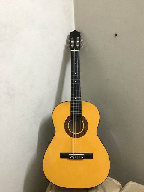 Guitar classic CD05 tặng hướng dẫn học cơ bản và bao đựng