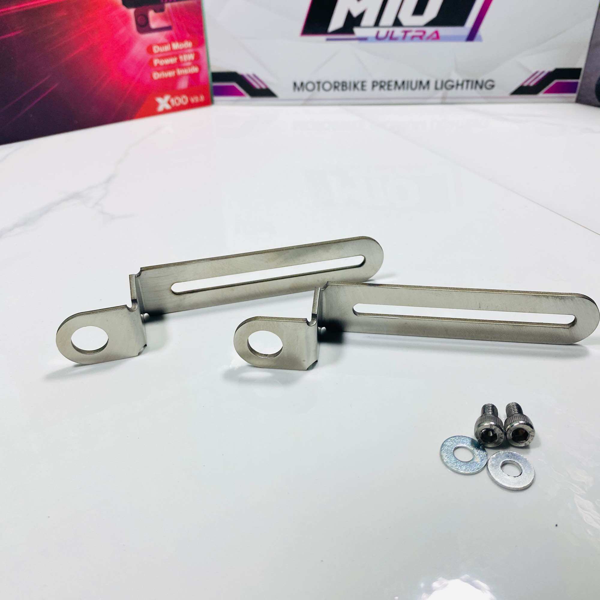 Pat gắn bi cầu mini ở chân Phuộc cho xe Airblade