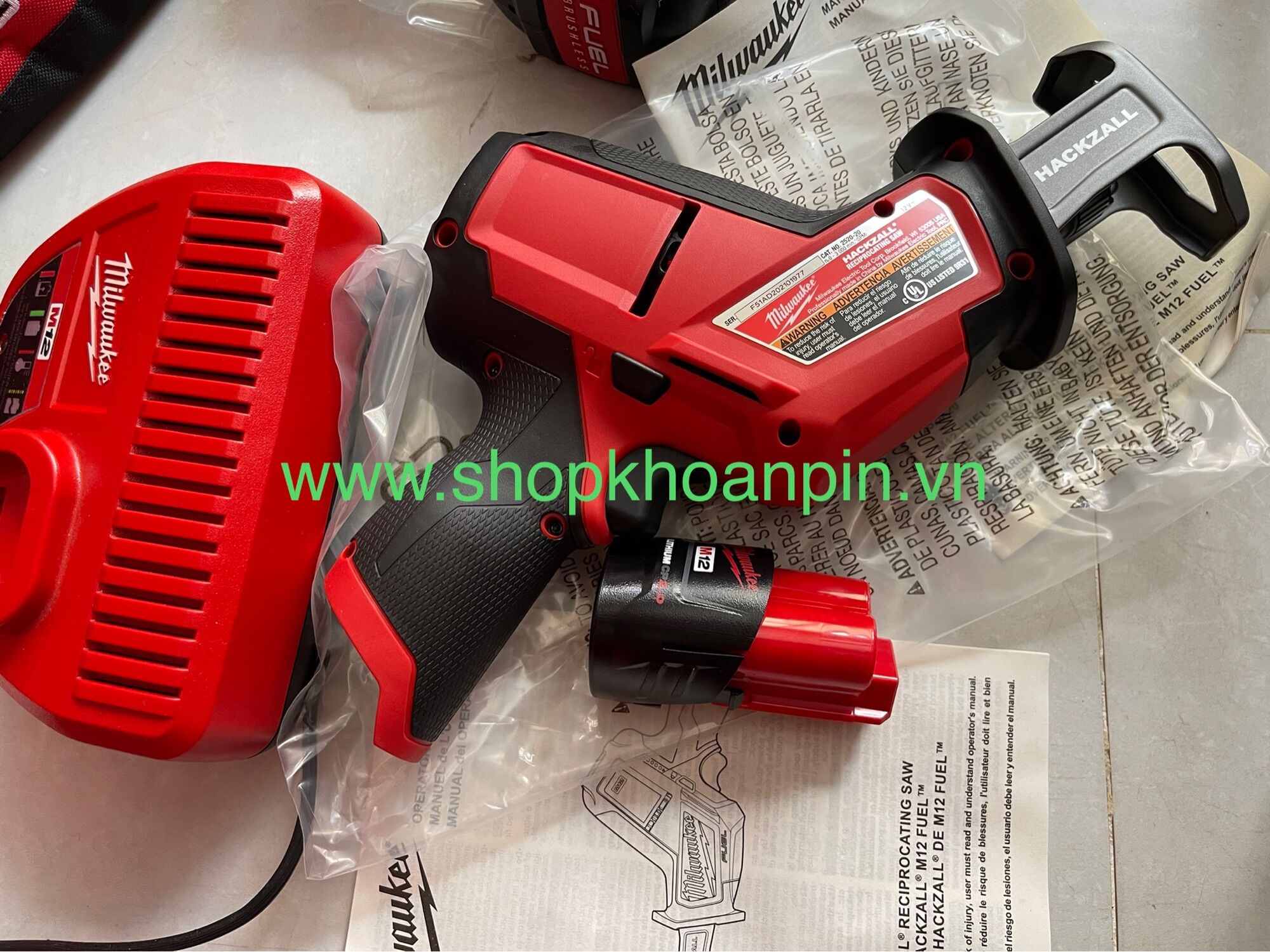 Máy cưa kiếm milwaukee m12 2520 milwaulee 2520 bl mỹ về