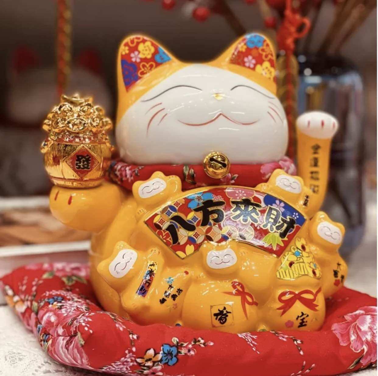 Mèo thần tài vẫy tay phú quý vàng cao 18cm