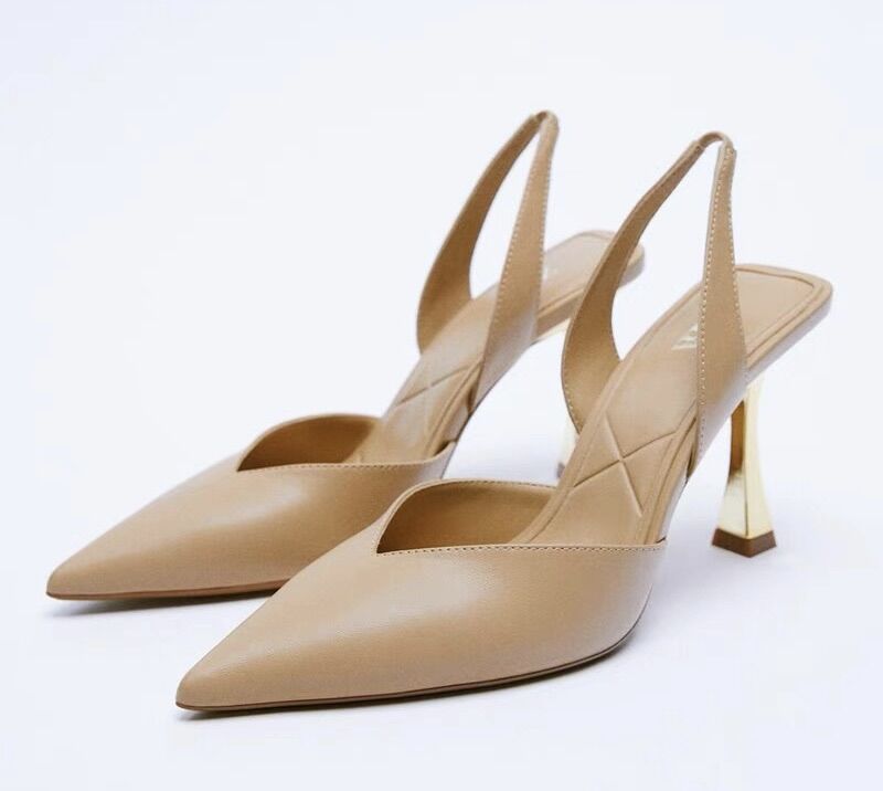 Giày C&K Xuất Xịn Đan Chéo Dễ Đi Size 36 ( Lùi 1 Size Có Sẵn )
