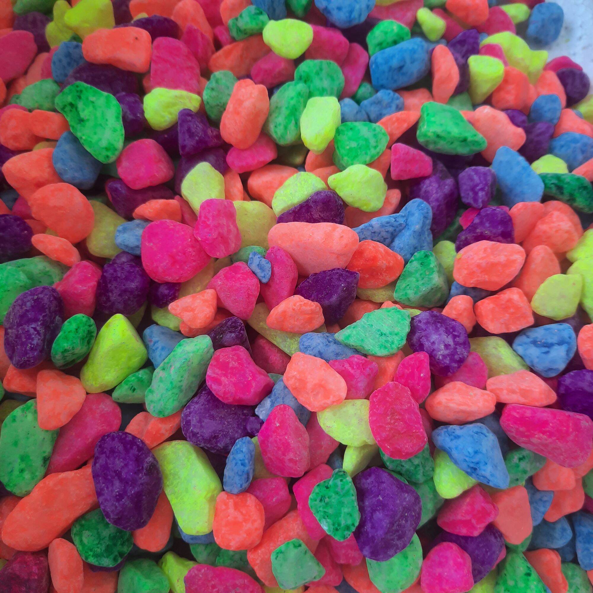 200g sỏi màu dạ quang đủ màu 1-2cm