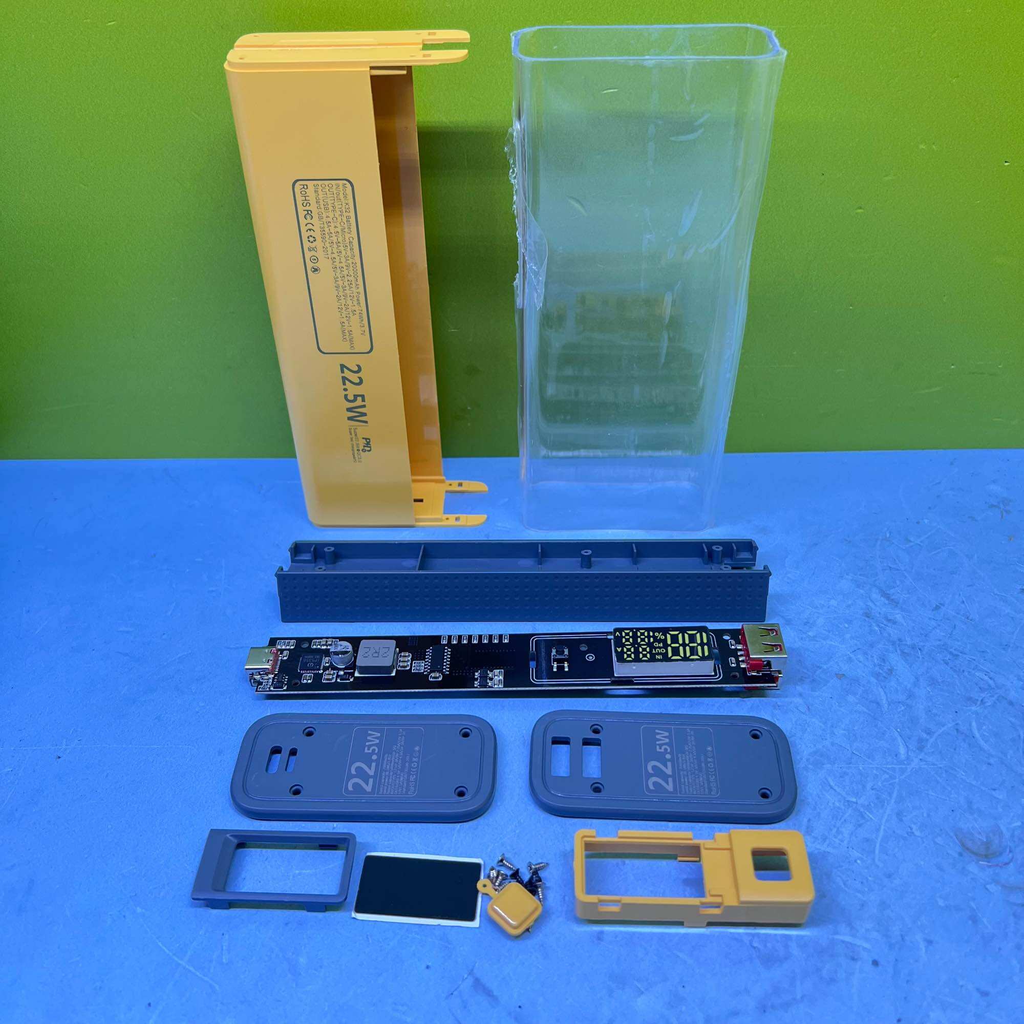 Box sạc dự phòng 4cell 21700 dài