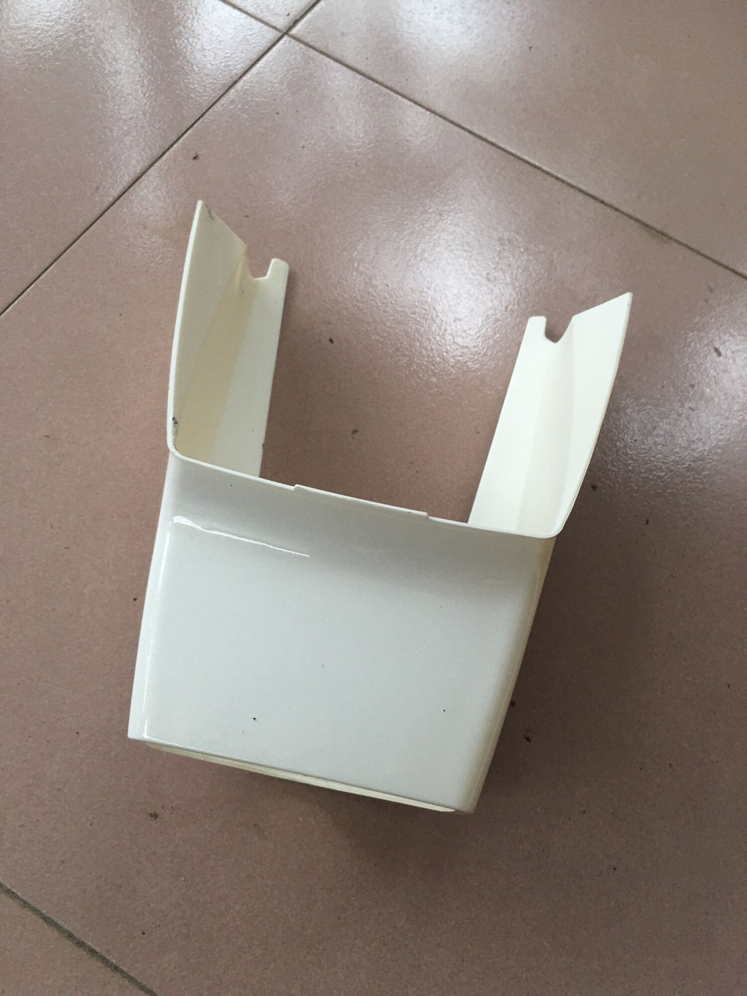 Ốp đèn hậu chaly