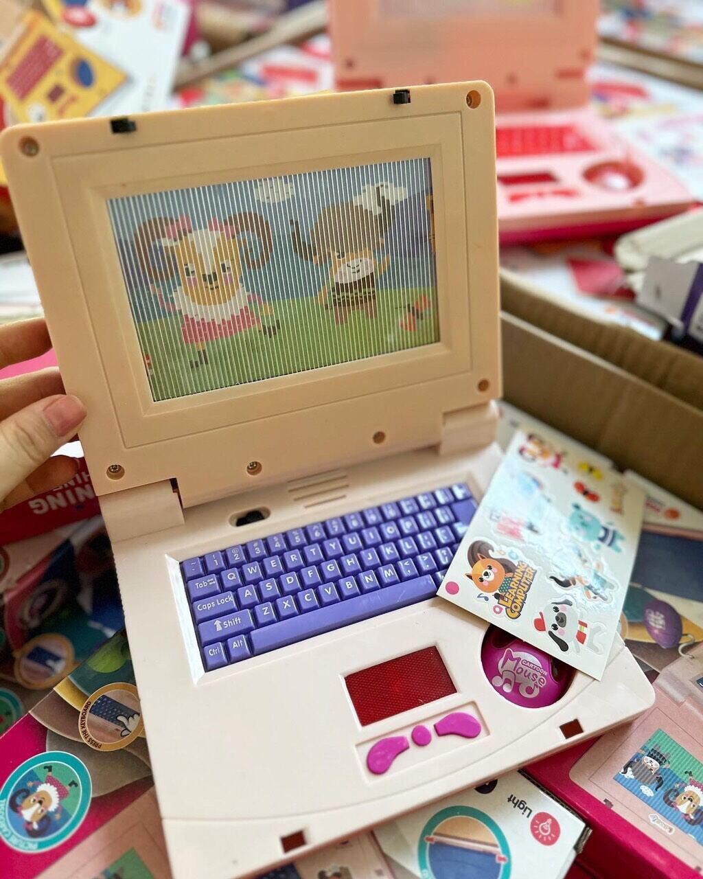 ( KÈM PIN ) Đồ chơi laptop, có đèn, nhac và chuột cho bé