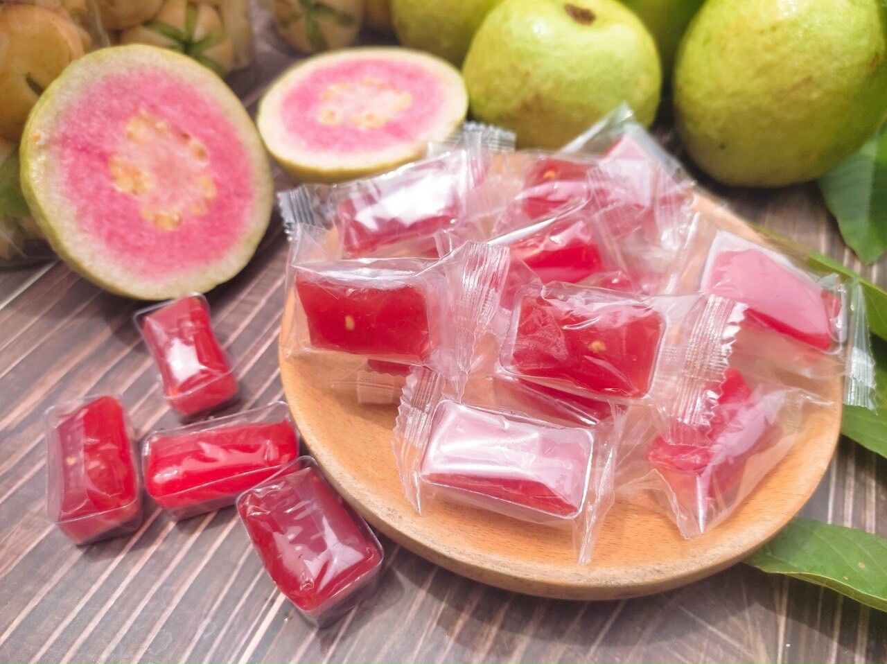 Mứt ổi hồng