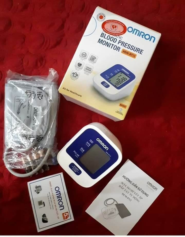 Máy đo huyết áp bắp tay Omron Hem 8712 Máy đo huyết áp bắp tay Omron Hem 8712