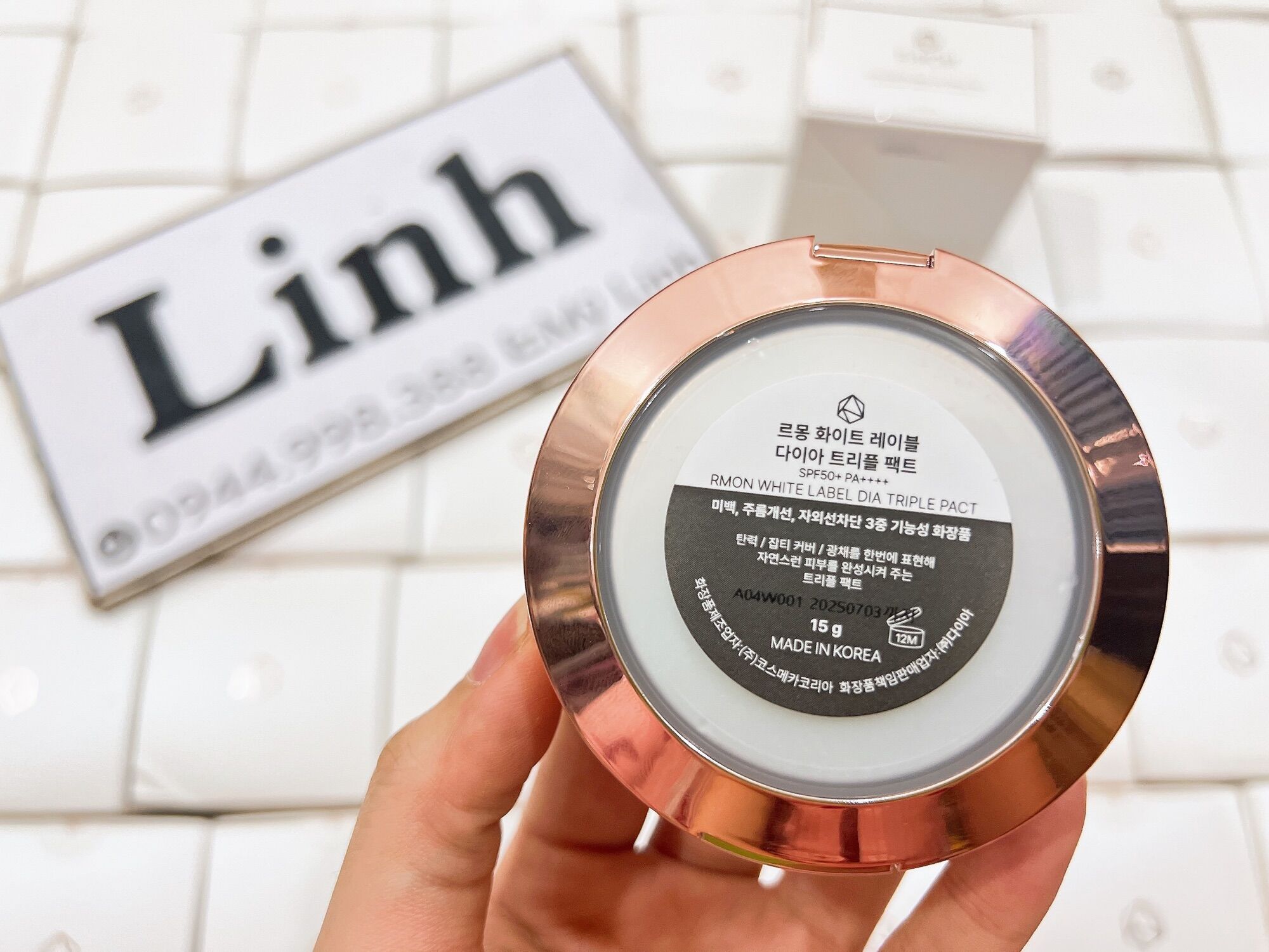 Phấn tươi Rmon 3in1 kèm lõi thay thế.