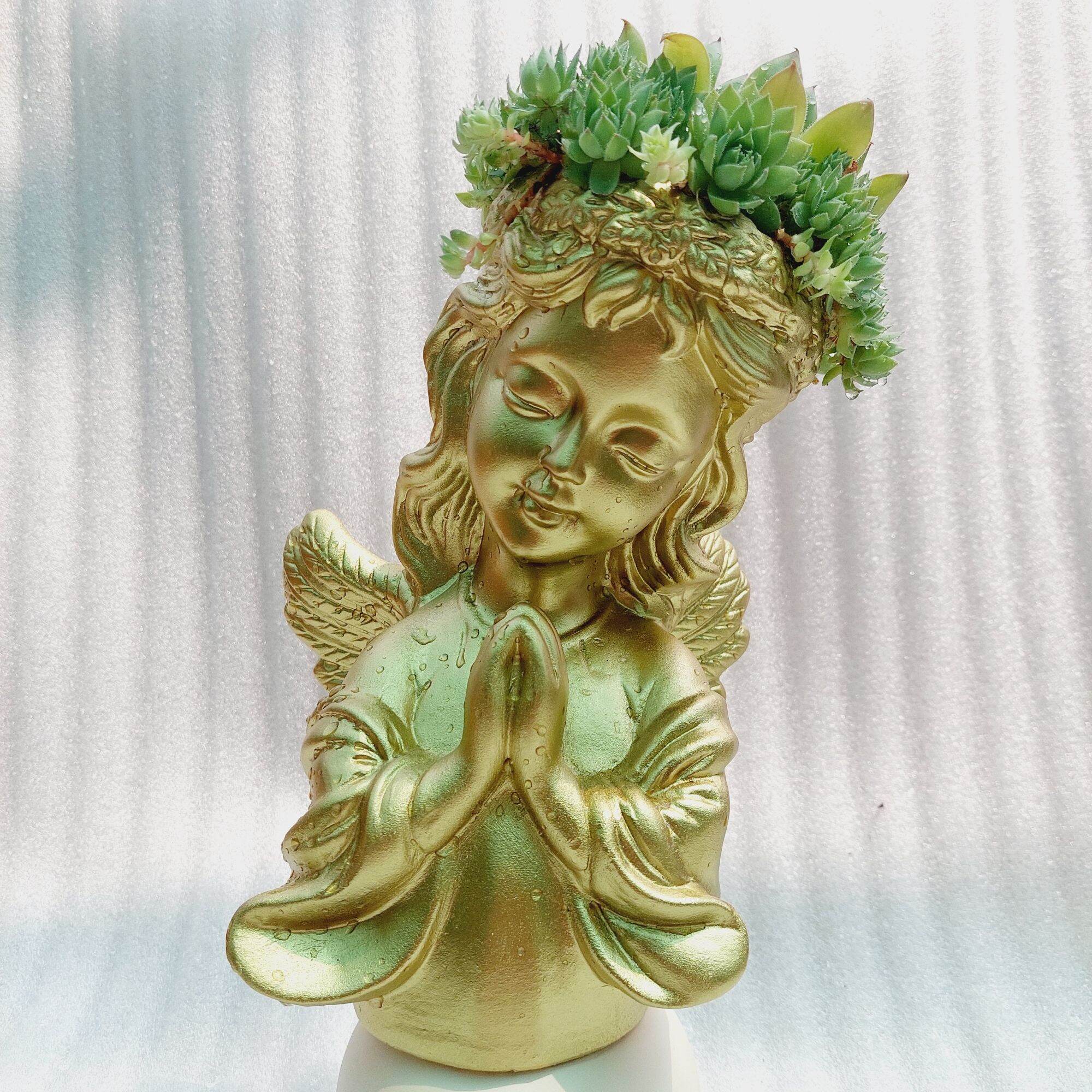 Chậu đất nung Bình Dương - Bé gái Thiên Thần, đường kính miệng 11cm, chiều cao 25cm