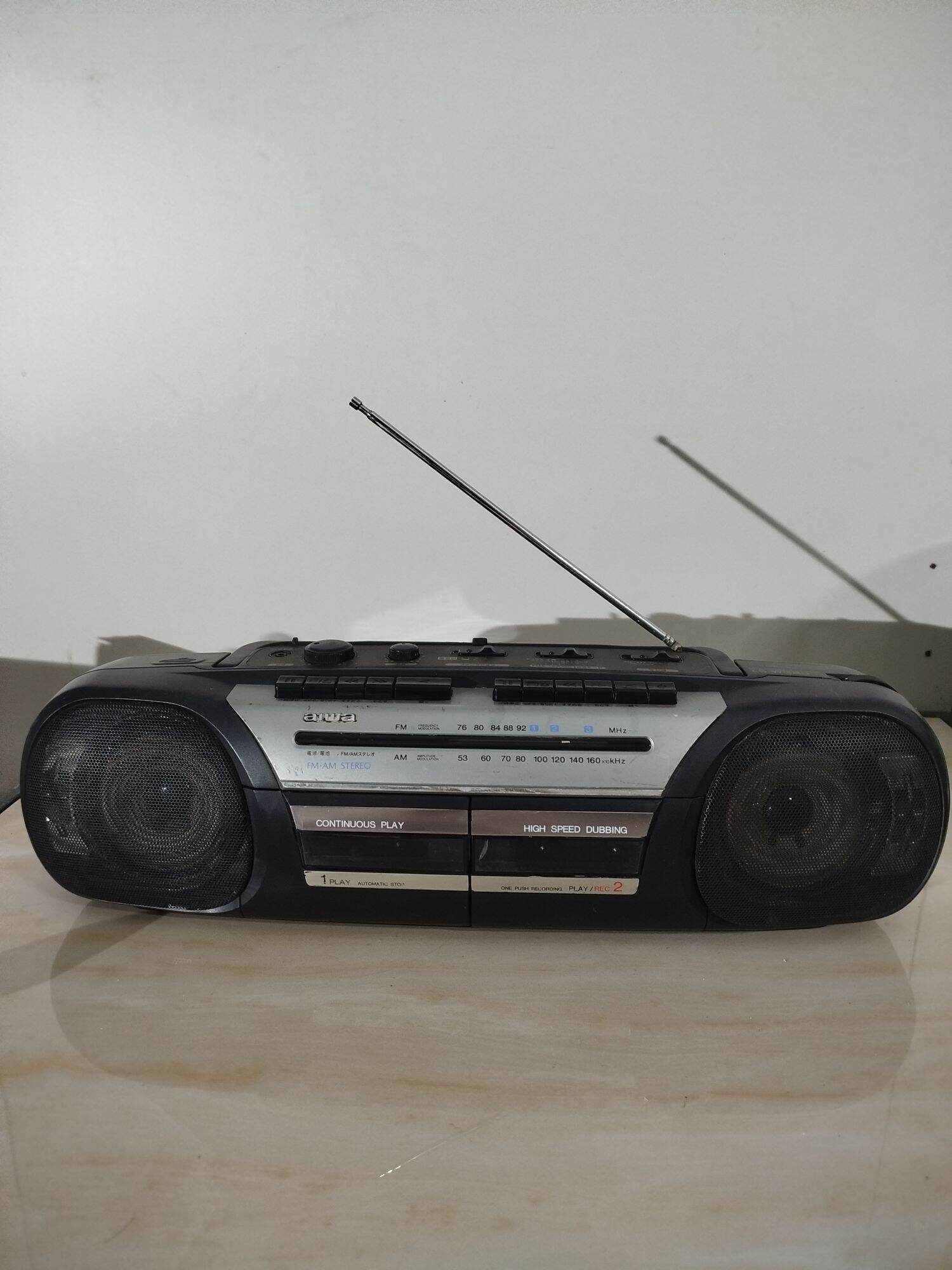 Đài radio cassette AIWA Model CS-W520, hàng si Nhật