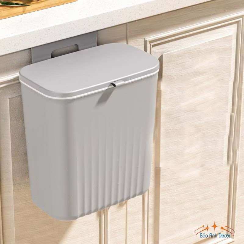 Thùng Rác Treo Tường Có Lắp Đạy Tiện Ích