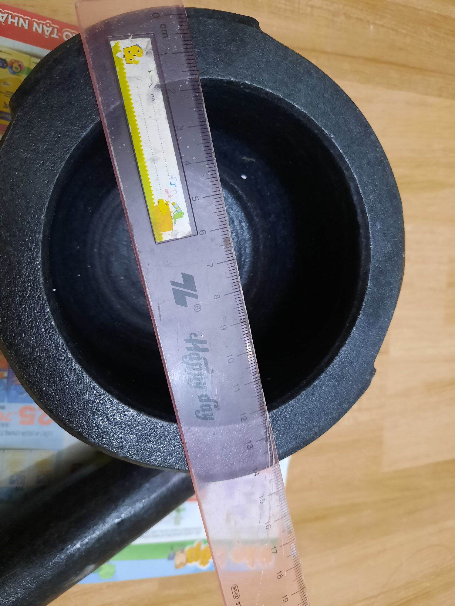 Cối đá màu đen tuyền size 14cm (kèm chày)