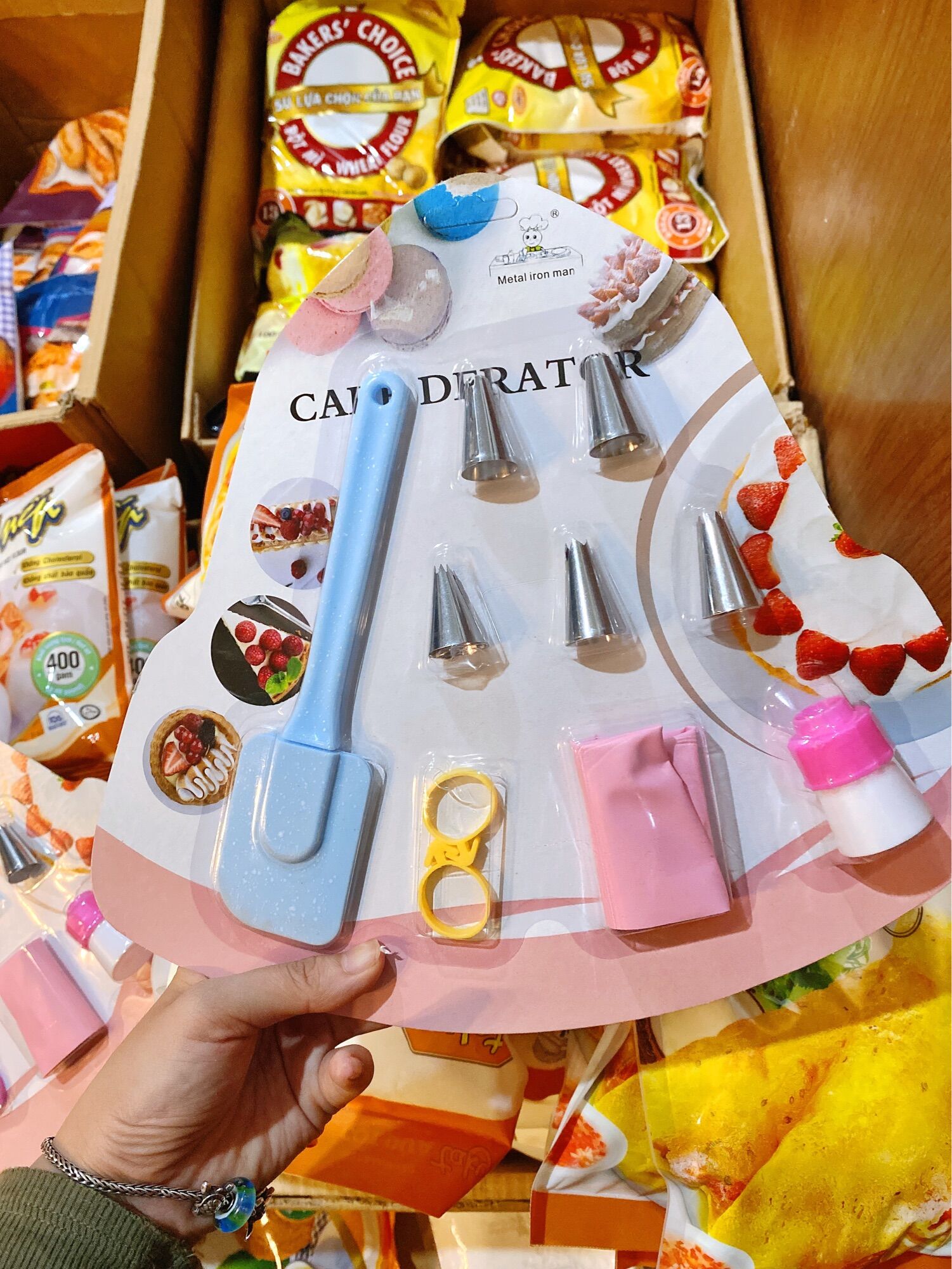 Set dụng cụ bắt kem làm bánh 9 món