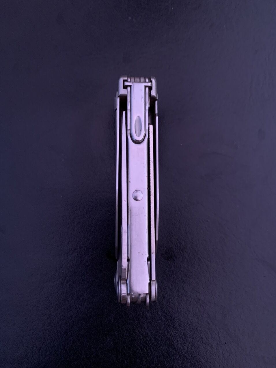 Kìm đa năng leatherman Surge.( bị thiếu tool , như hình)