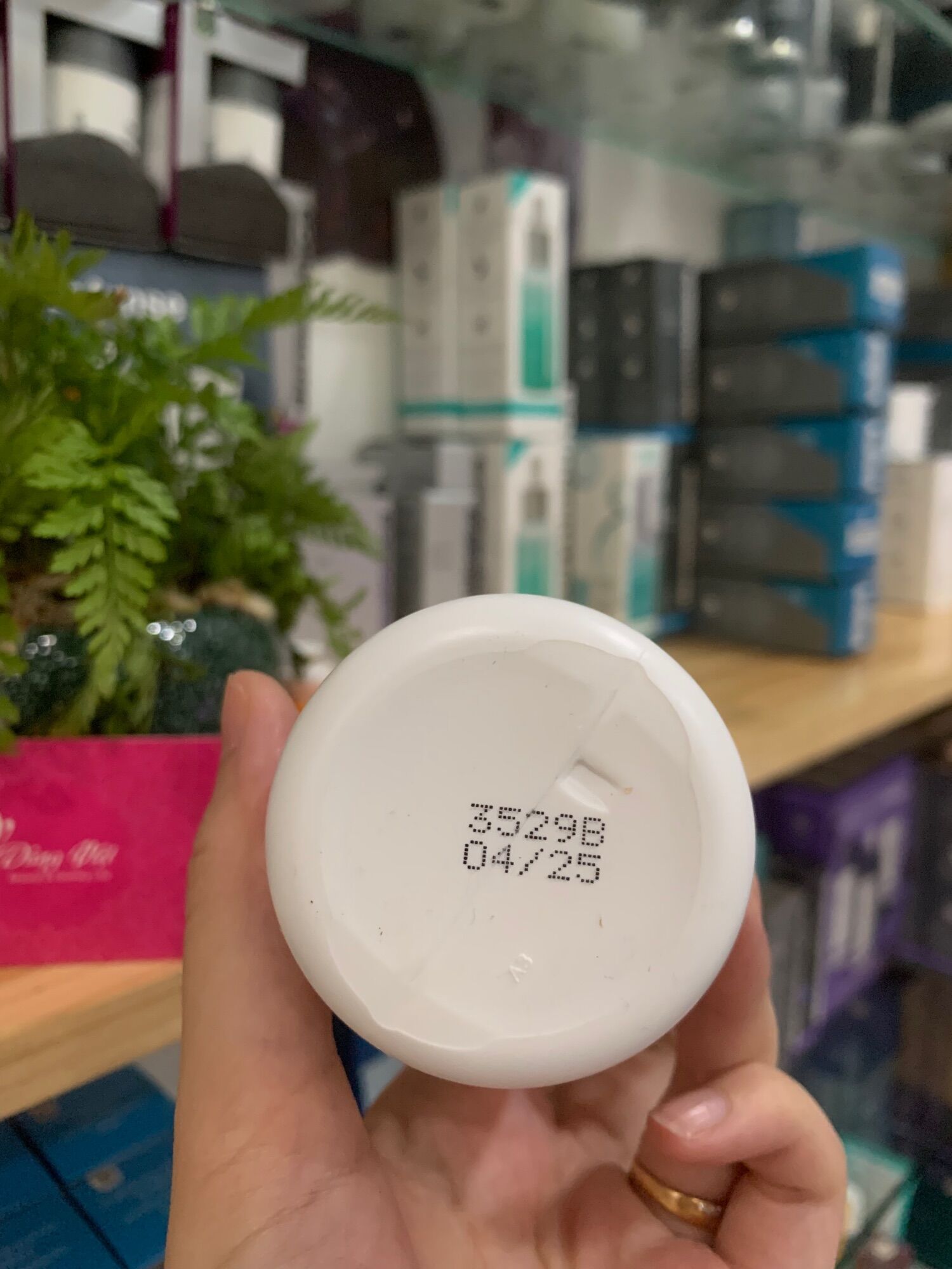HCM—Dung Dịch Chăm Sóc Da Dưỡng Mụn Se Khít Lỗ Chân Lông 2%