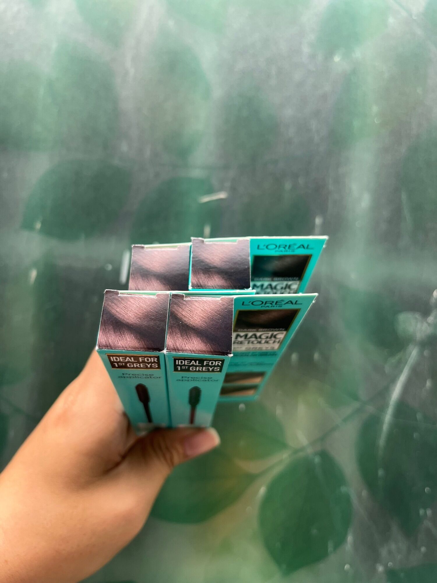 [Bill Pháp] Cây cọ Nhuộm che tóc bạc tạm thời L'Oreal Magic Retouch Precision dark brown. Nâu đen