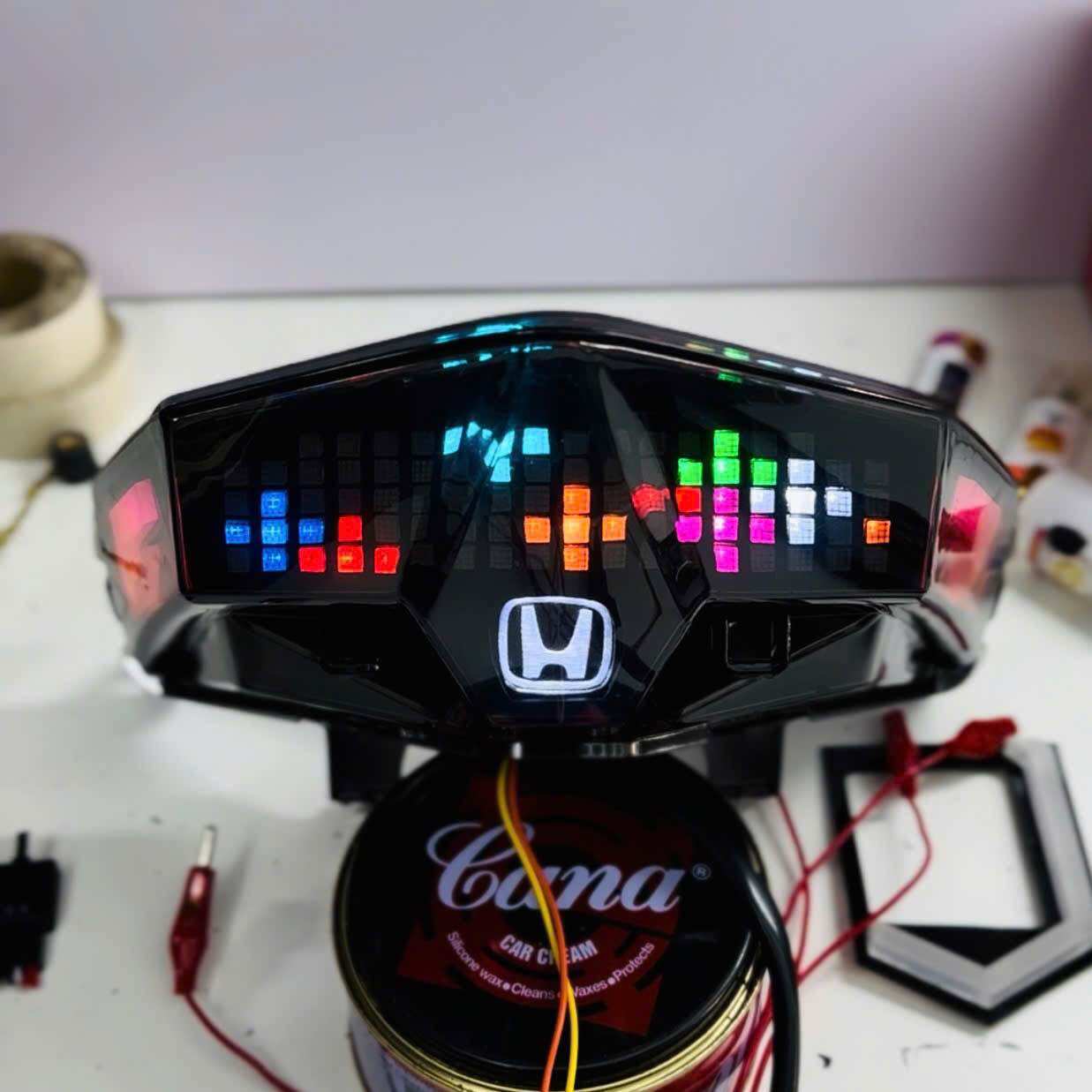 Cụm Đèn Hậu Audi Led Matrix Vario 150 Mạch i8 Chỉnh app điện thoại Giá 1,150,000 Đồng*Miễn phí vận chuyển
