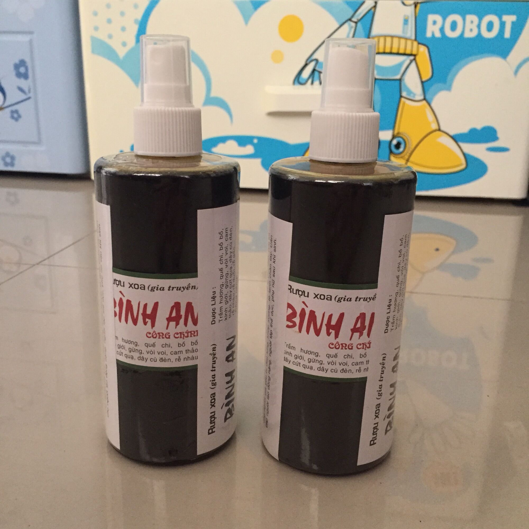 Dầu xoa bóp đau mỏi cơ Bình An 330ml