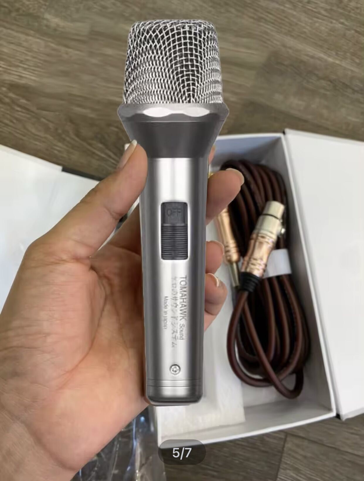 Micro karaoke tomahawk 2023 thiết kế sang trọng, hát nhẹ