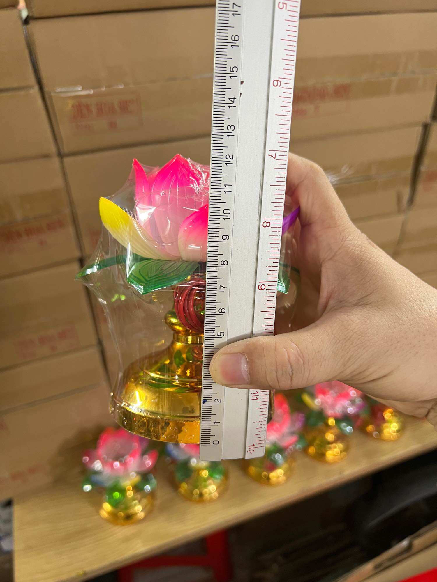 ( Combo 1 cặp ) Đèn thờ cúng HOA SEN dùng bóng trái ớt ( thay bóng dể dàng )