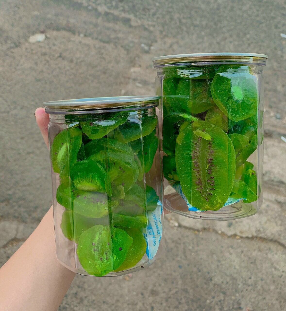 Mứt Kiwi Sấy Dẻo Hũ 300g
