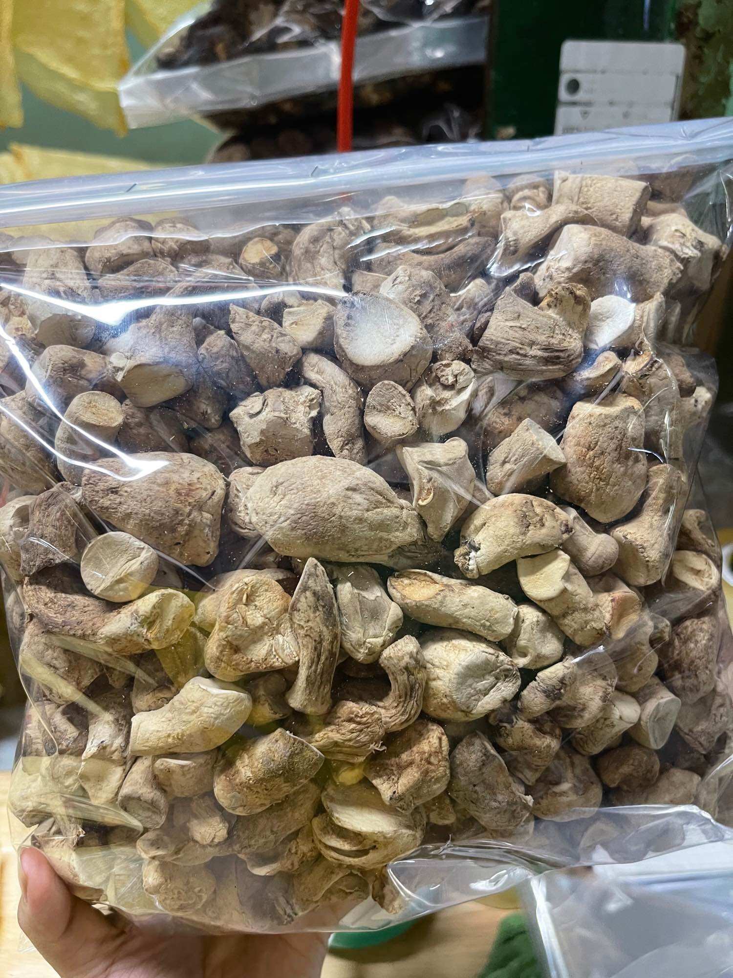 1KG chân nấm khô