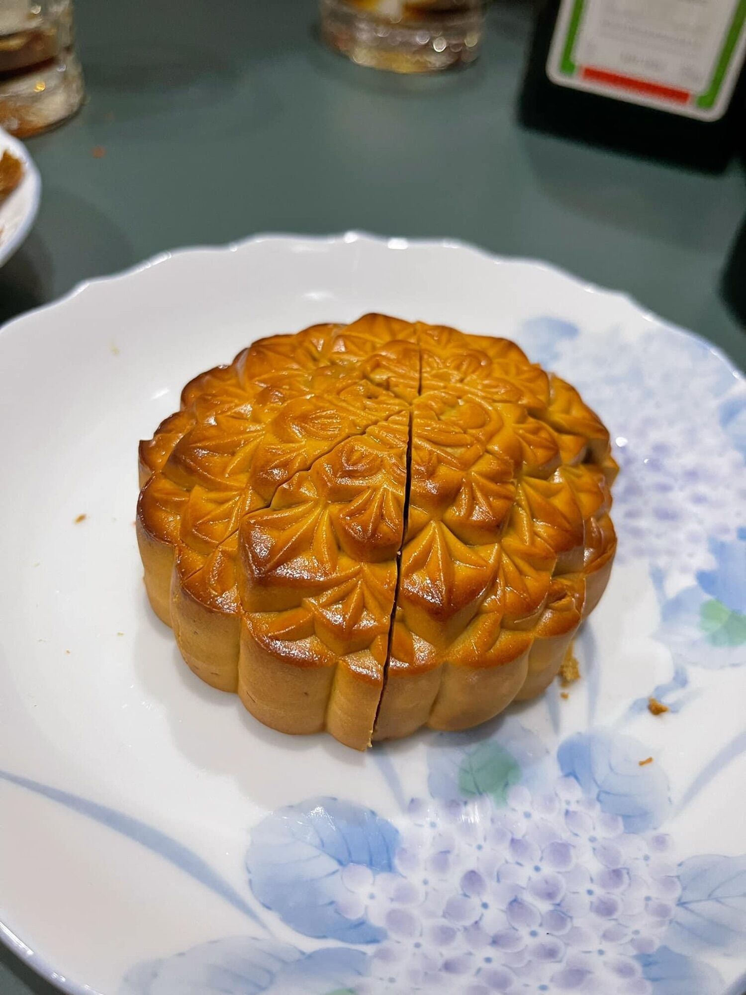 Bánh trung thu thập cẩm Tân Huê Viên (hộp 4cái)