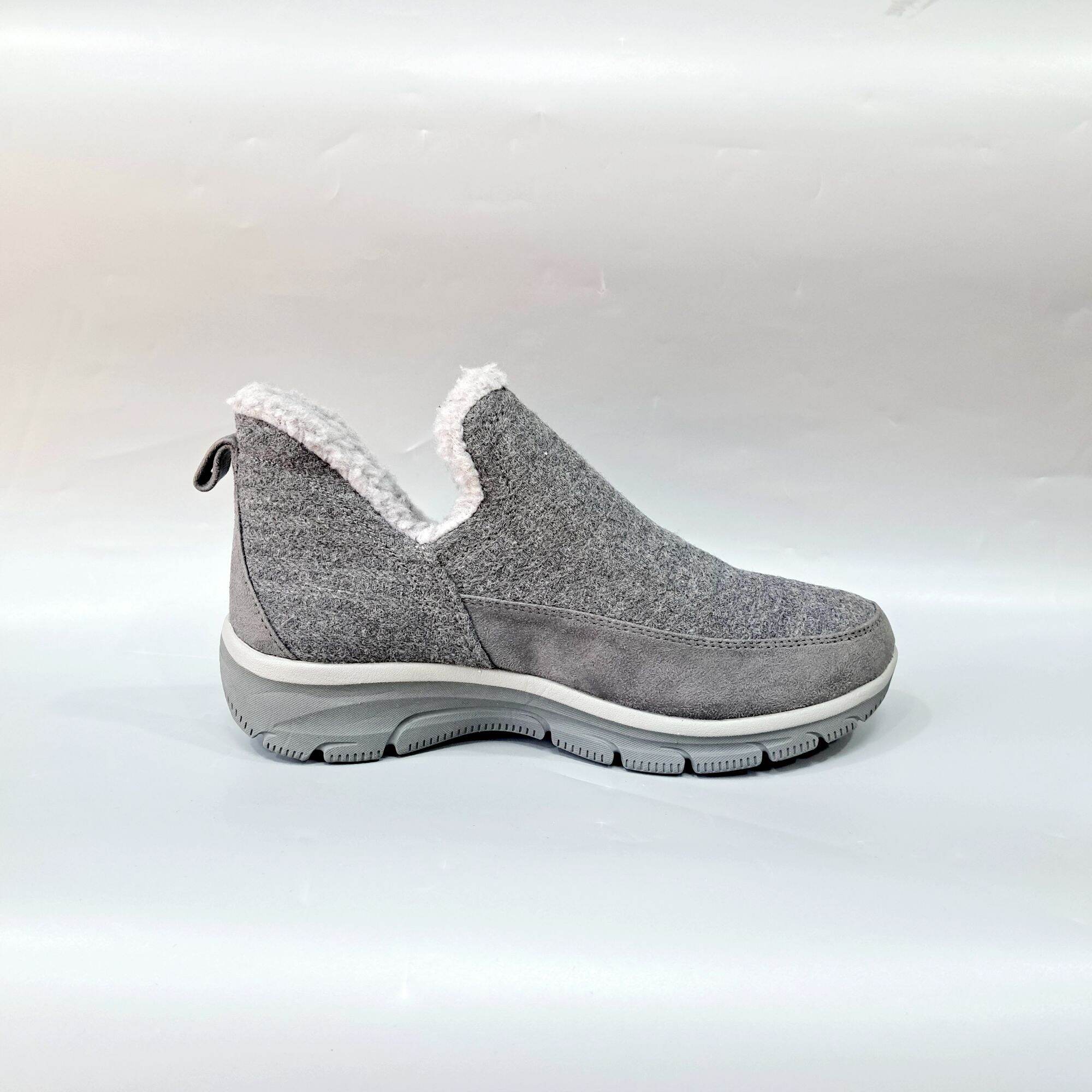 giày bốt nữ mùa đông skechers