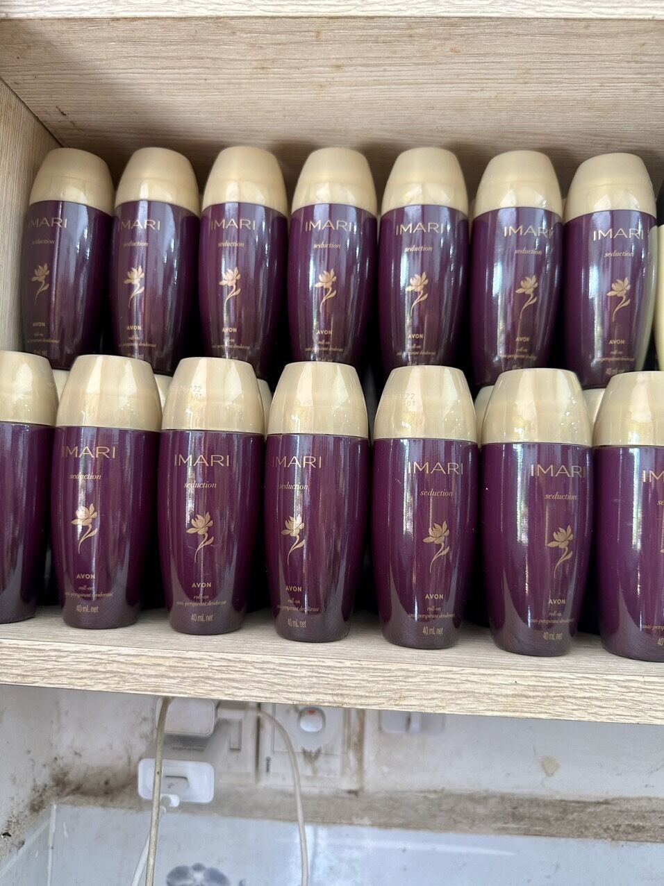 Lăn khử mùi imari hương nước hoa Avon chính hãng chai 75 ml